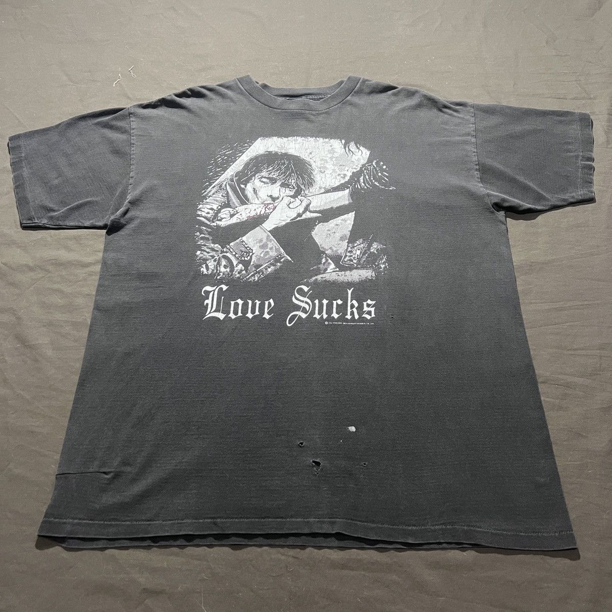 Expert Horror Vintage 90s FashionVictim LoveSucks Vampire Thrashed Faded Size US XL / EU 56 / 4 - 1 Thumbnail