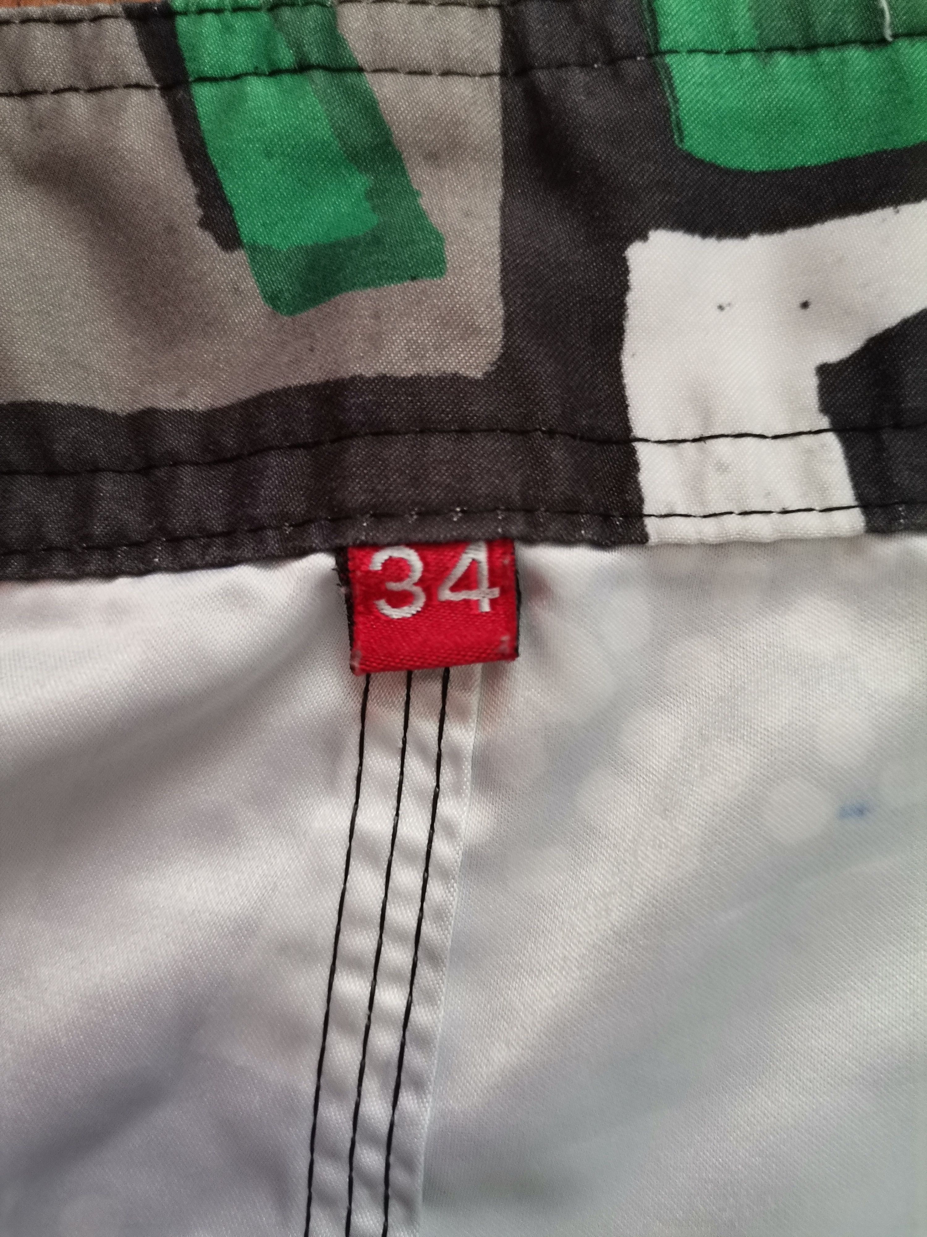Quiksilver × Vintage Vintage Quiksilver Shorts Size US 34 / EU 50 - 2 Thumbnail