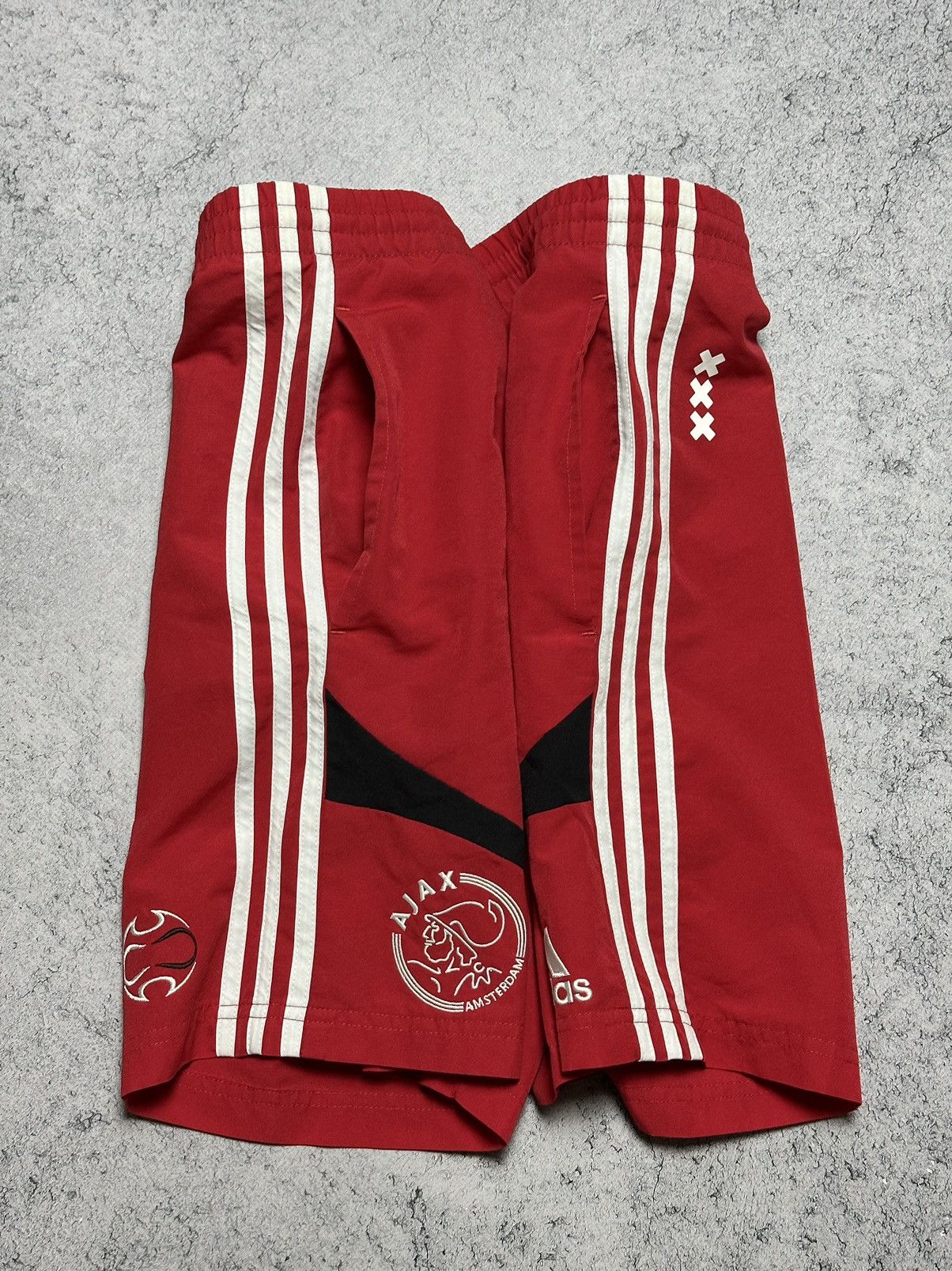 Adidas Adidas Ajax Amsterdam Football Soccer Red Shorts Size US 32 / EU 48 - 10 Thumbnail