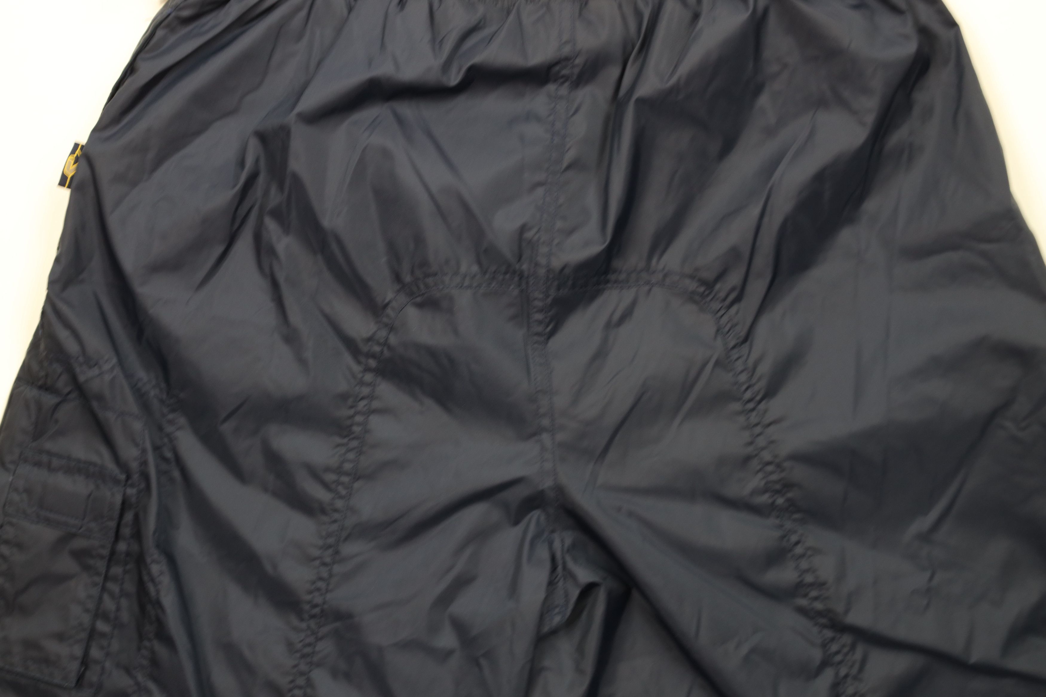 Starter Deadstock Vintage 90s Y2K Starter Windbreaker Shorts Nylon Size US 36 / EU 52 - 13 Thumbnail