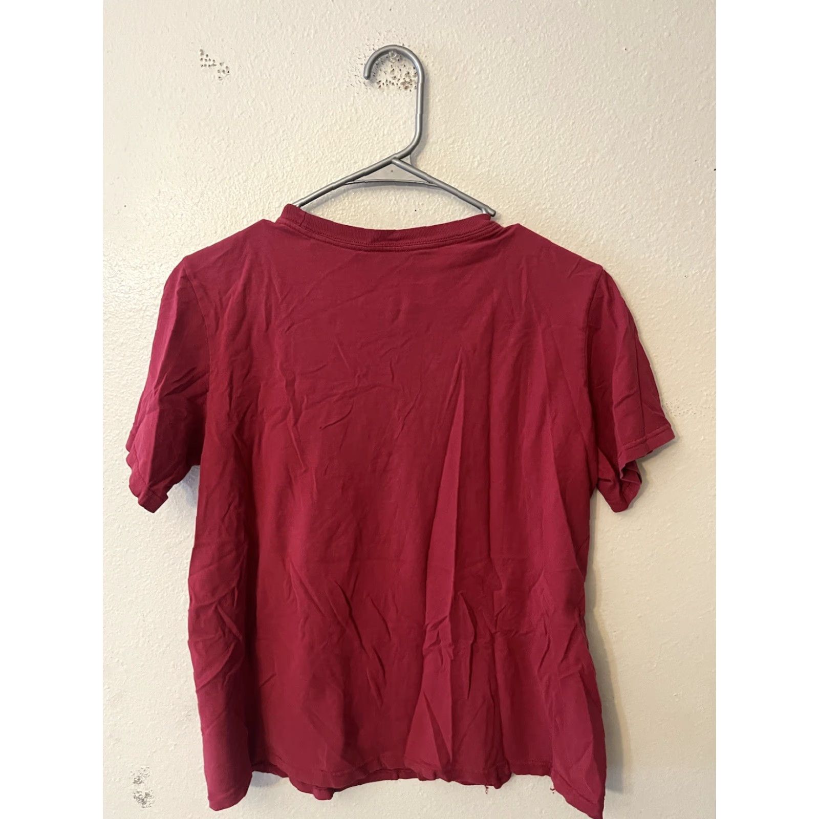 Nike Nike Dri Fit Mens Graphic T Shirt L Short Sleeve Regular Fit Red Vintage Moistu re Wicking N/A? Size US L / EU 52-54 / 3 - 2 Thumbnail
