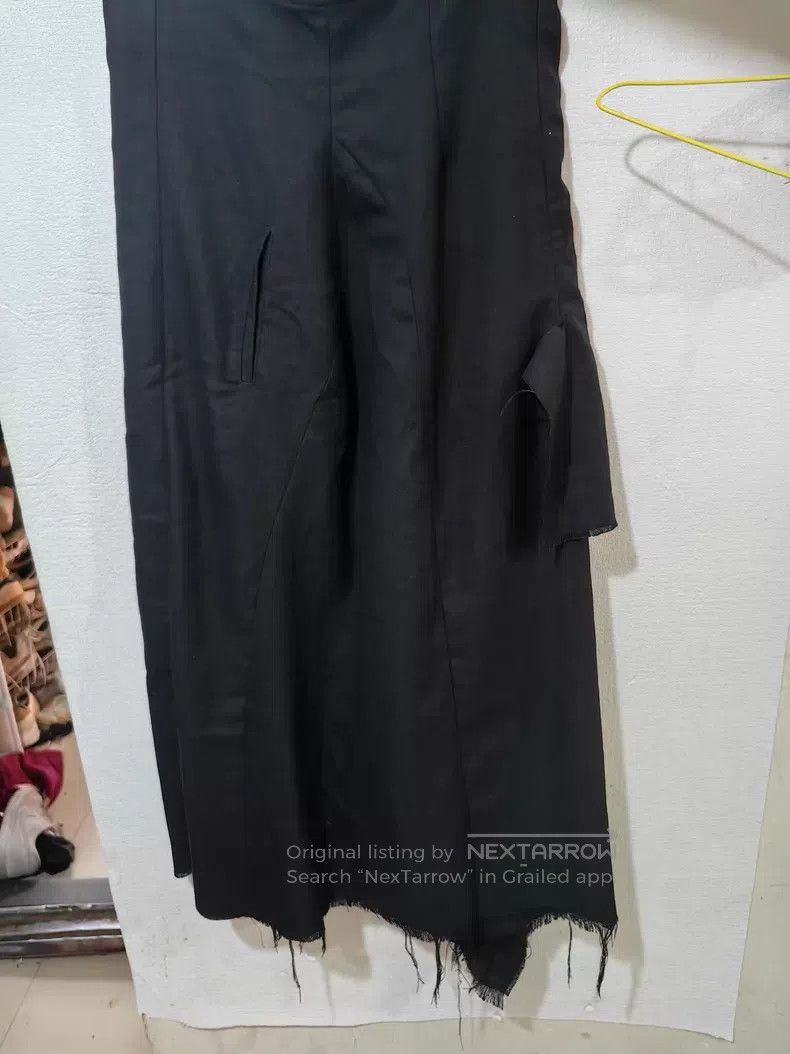 Yohji Yamamoto Yohji Yamamoto size 3 Black irregular skirt Size 25" / US 0 / IT 36 - 2 Thumbnail