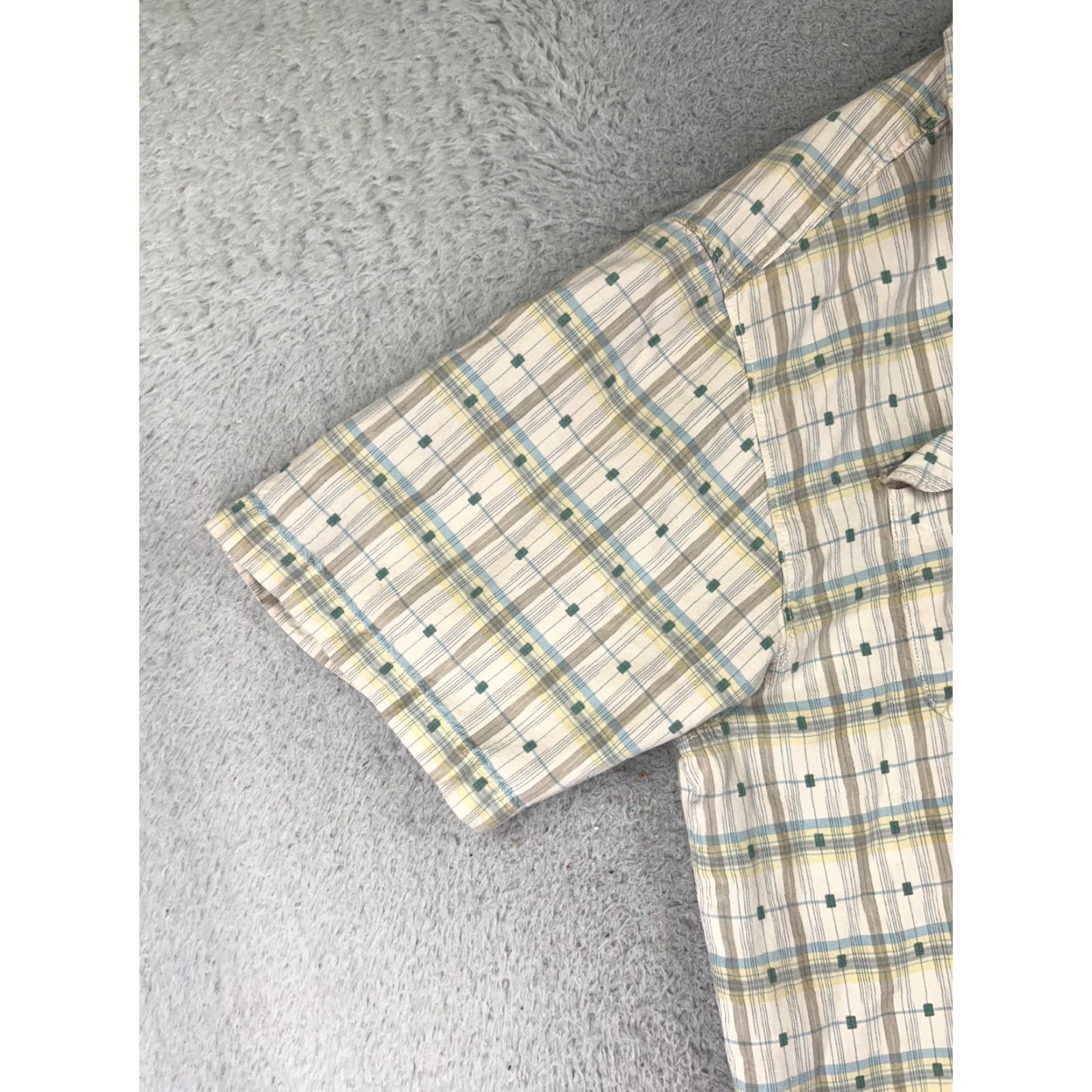 Tommy Bahama Tommy Bahama Shirt Men Large Beige Plaid Button-Up Silk Blend Camp Double Pocket Casual Size US L / EU 52-54 / 3 - 3 Thumbnail
