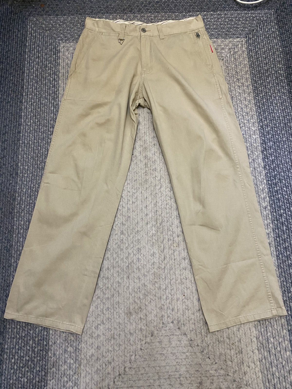 Neighborhood × Vintage × WHIZ LIMITED VINTAGE Y2K WHIZ LIMITED KHAKIS ICONIC LOGO BACK Size US 34 / EU 50 - 1 Thumbnail