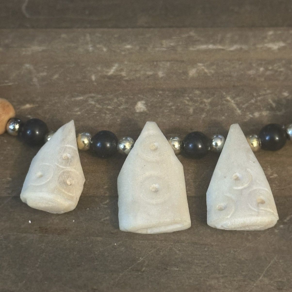 Vintage Vintage carved bone black seed bead tribal necklace Size ONE SIZE - 3 Thumbnail