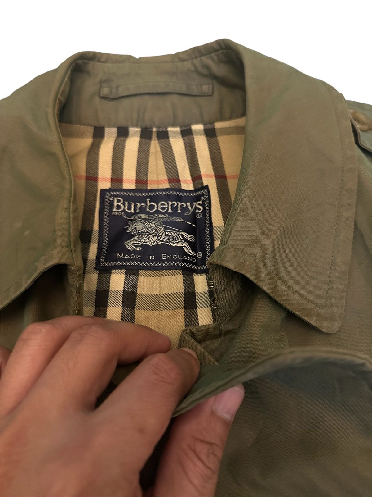 Burberry × Vintage Trench coat by burberrys made in england Size US M / EU 48-50 / 2 - 3 Thumbnail