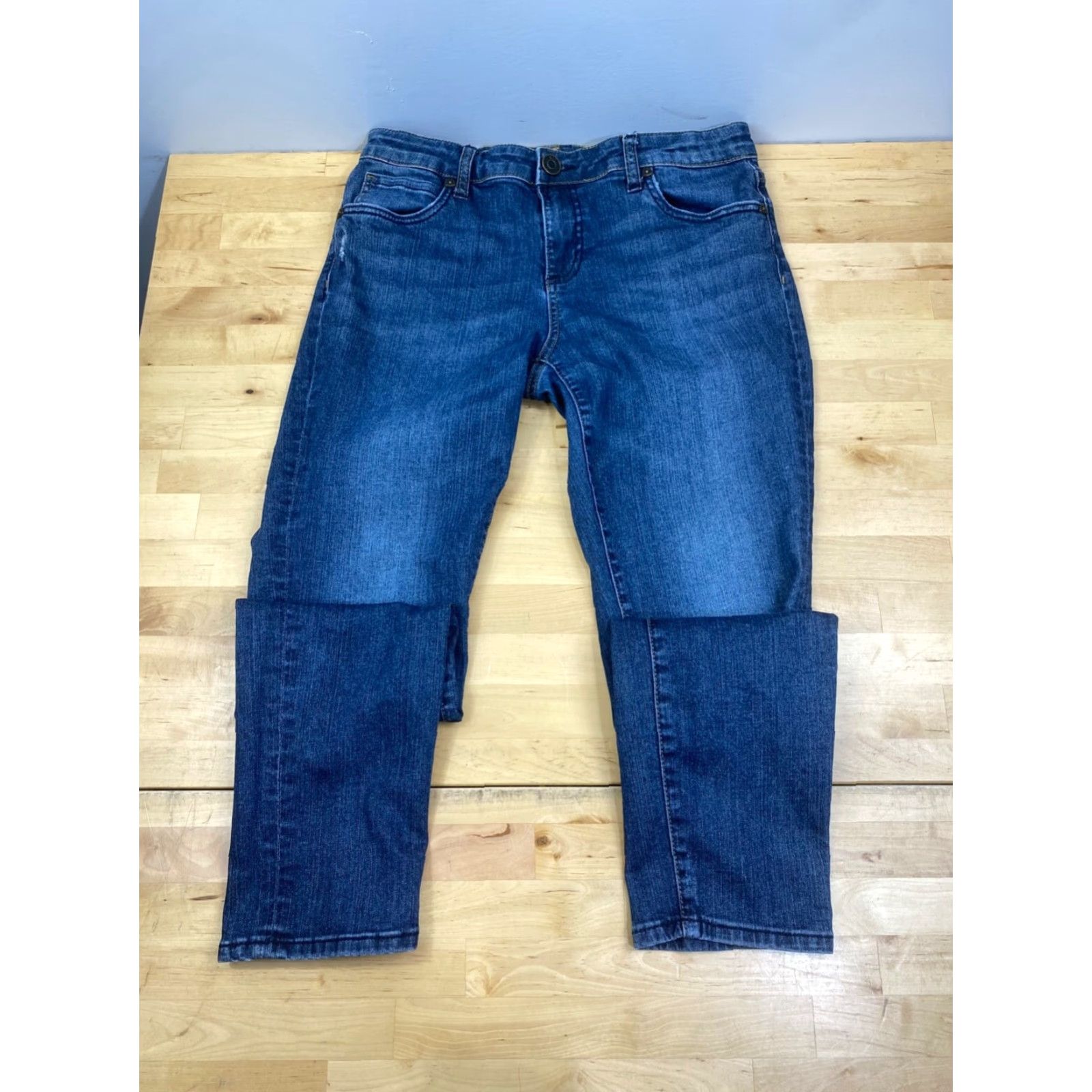 Vintage KUT from the Kloth Katy Boyfriend Jeans Womens 8 Blue Stretch Denim Casual Mid Rise 29 Inseam Jeans Womens Size 30" / US 8 / IT 44 - 2 Thumbnail