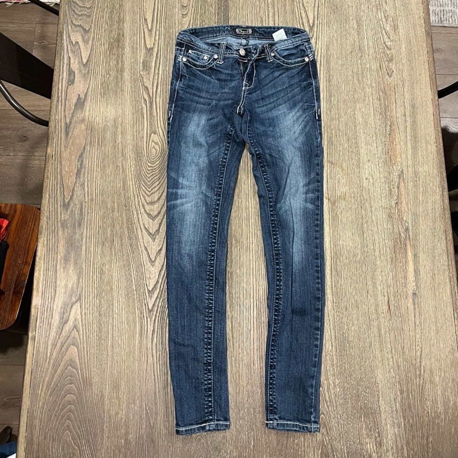 Other Shyanne Shy Skinny Jeans Whisker Embroidered Detail Denim Size 26" / US 2 / IT 38 - 1 Thumbnail