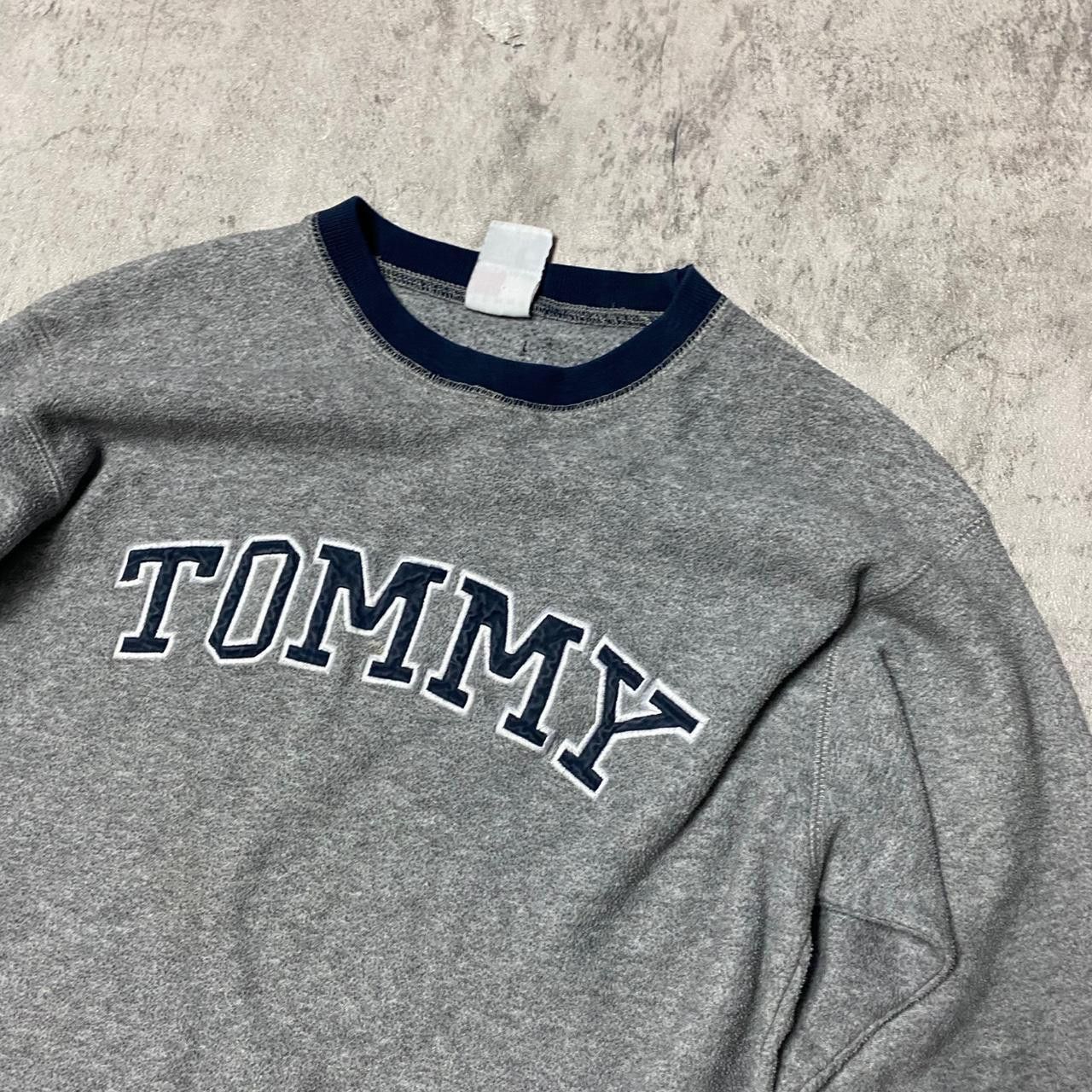 Tommy Hilfiger Grey Tommy Hilfiger sweatshirt with navy blue trim Size US L / EU 52-54 / 3 - 2 Thumbnail