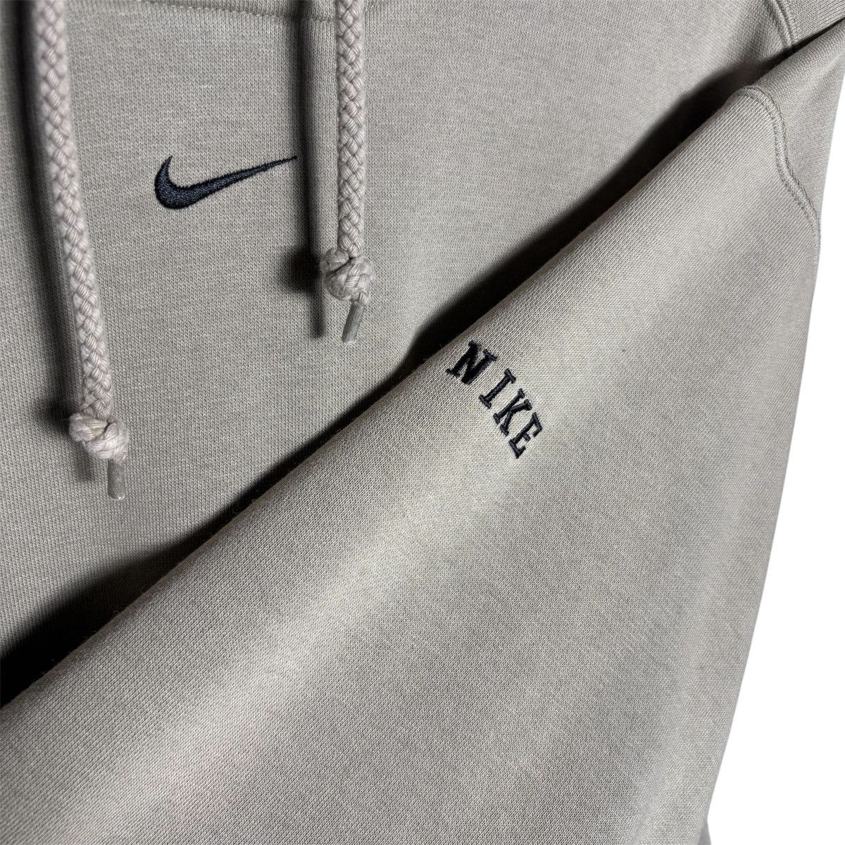 Nike × Vintage Vintage Nike Center Swoosh Hoodie Size US L / EU 52-54 / 3 - 4 Thumbnail