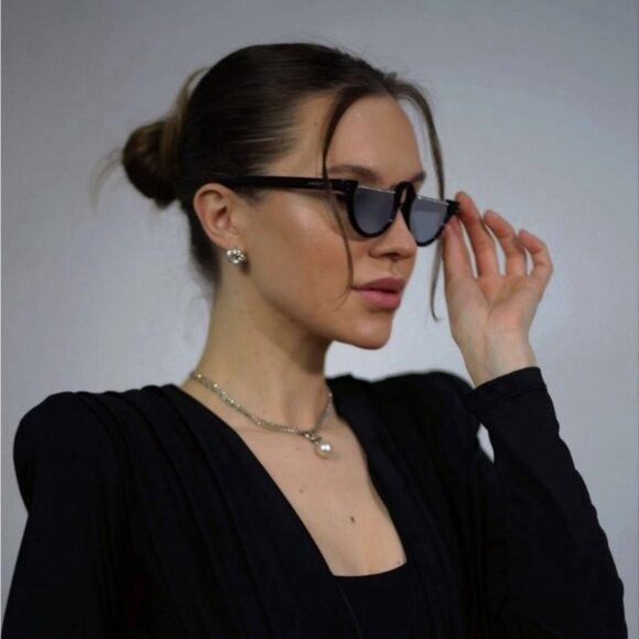 Gucci Gucci GG1368S 001 Sunglasses Black Oval Frame -Lowest Price! Size ONE SIZE - 2 Thumbnail