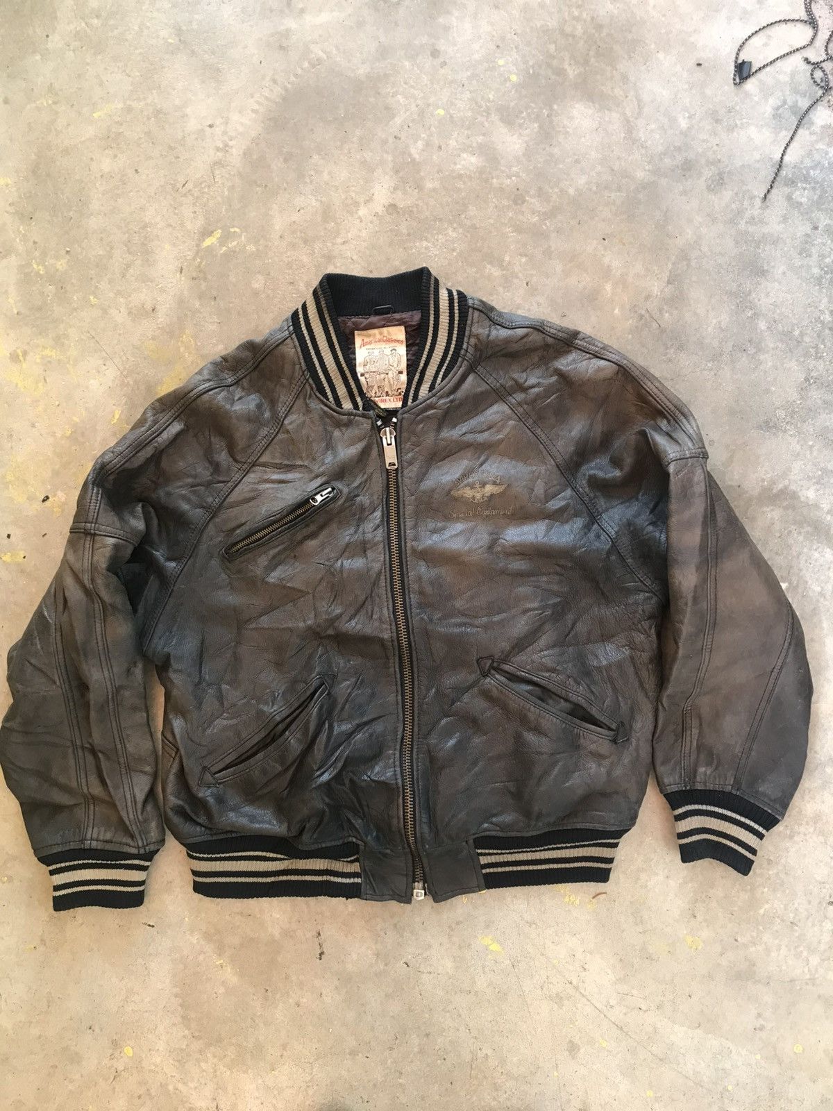 Avirex Vintage Avirex Black Faded Leather Jacket (size S) Size US S / EU 44-46 / 1 - 3 Thumbnail