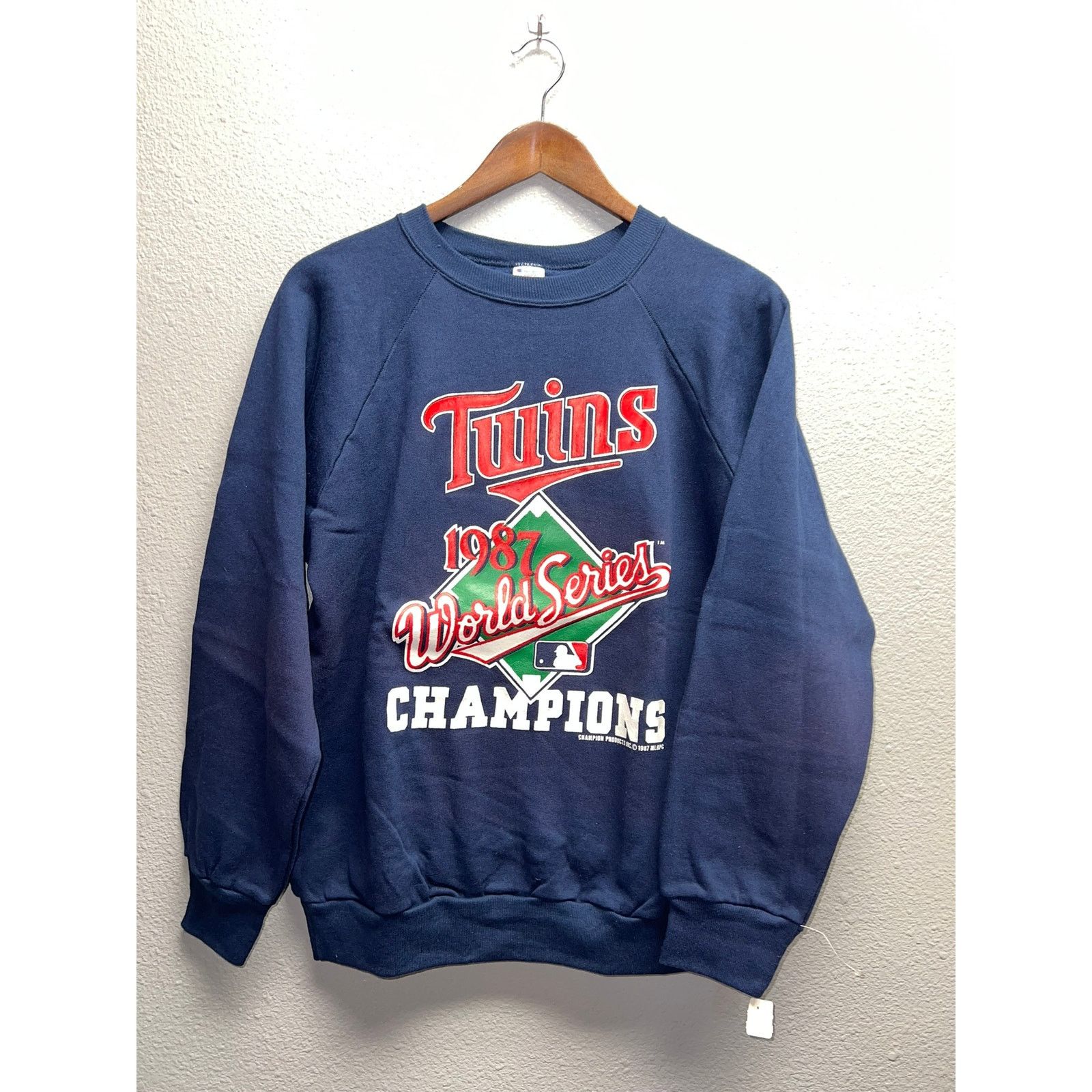 Vintage Vintage Minnesota Twins Sweashirt 1987 World Series 80s NWT Size US L / EU 52-54 / 3 - 1 Thumbnail