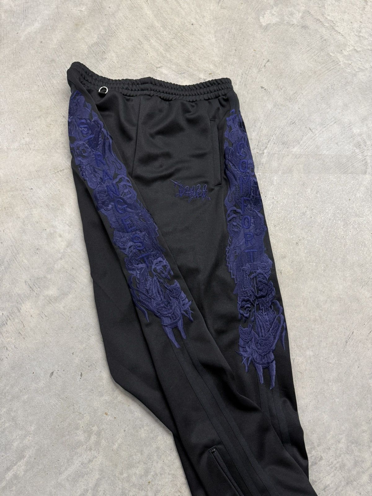 Doublet Doublet S/S20 Chaos Embroidery Track Pants Size US 29 - 4 Thumbnail