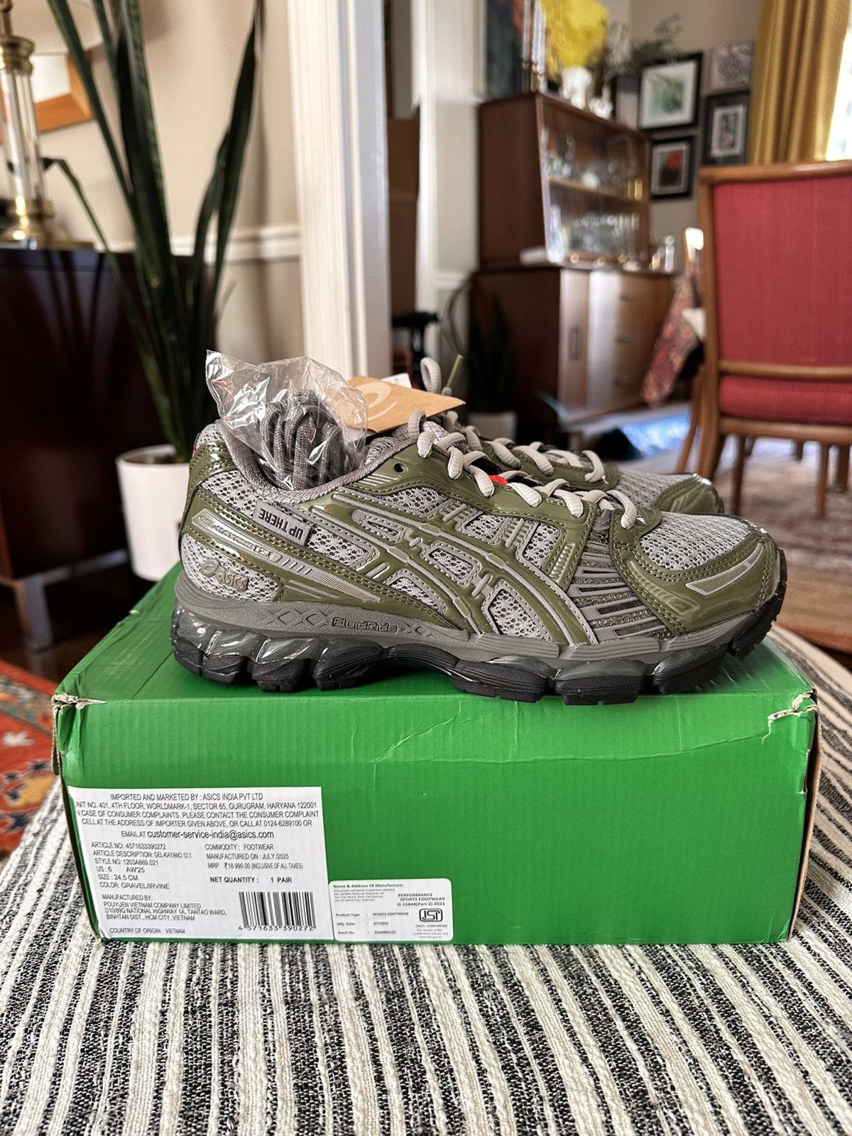Asics Asics x UpThere Gel-Kayano 12.1 Size US 6 / EU 39 - 4 Thumbnail