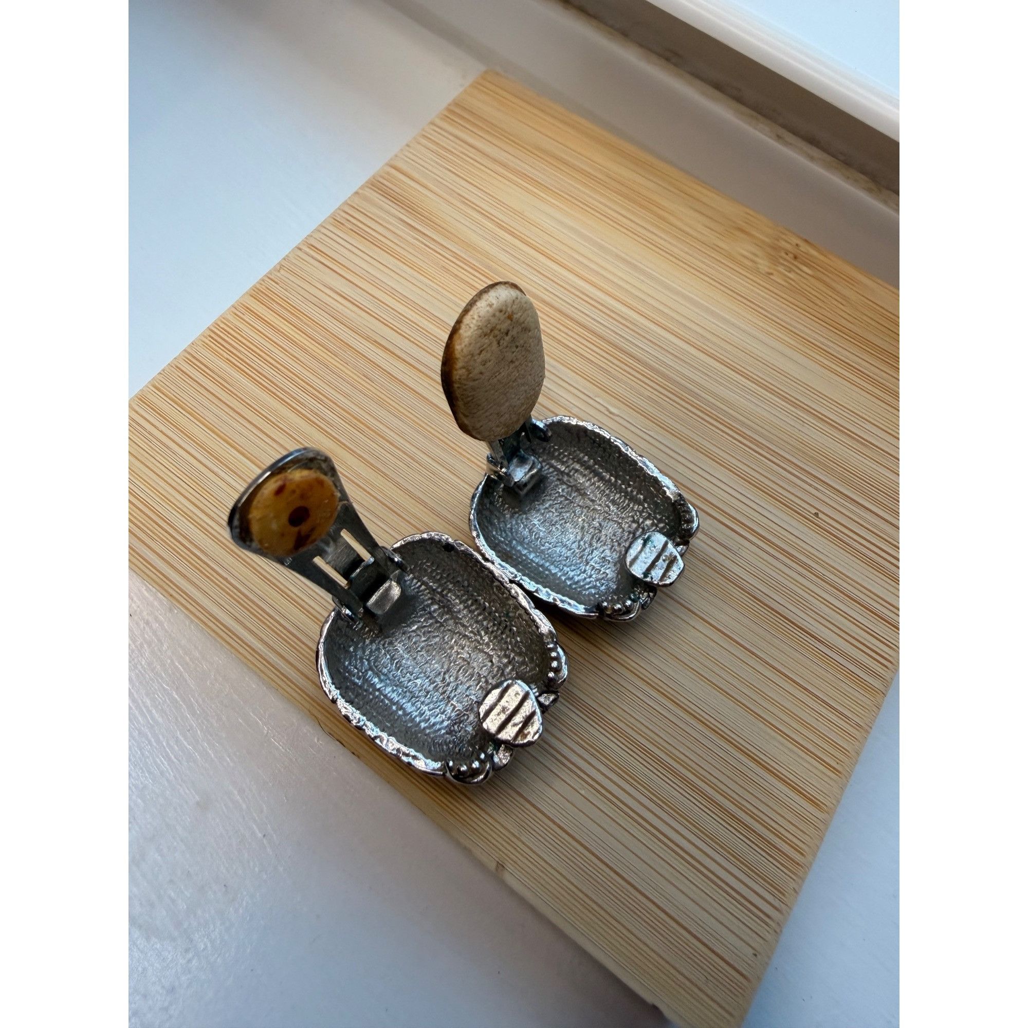 Other Turtle Shell Design Clip-On Earrings In Silver Finish Size ONE SIZE - 3 Thumbnail