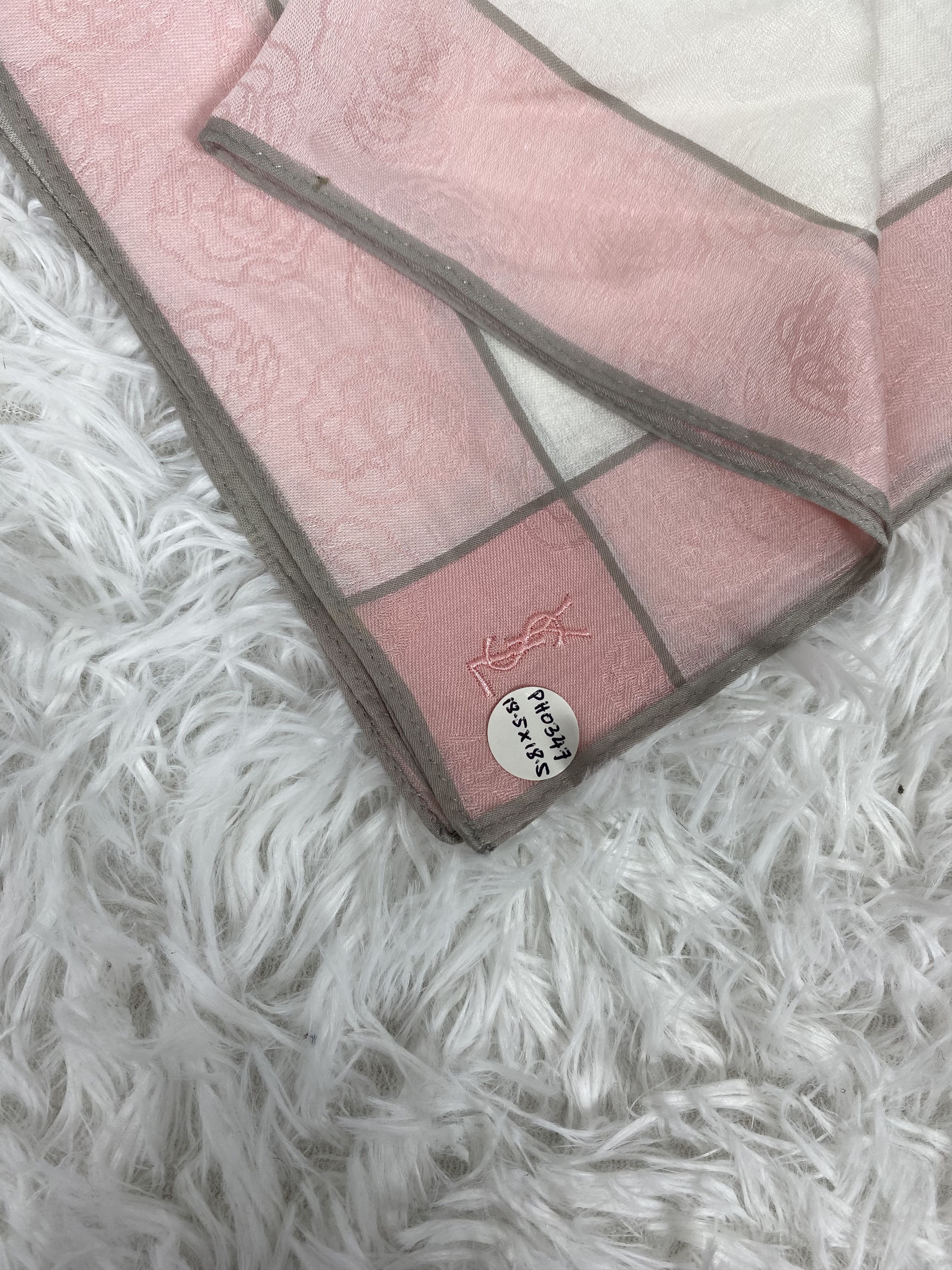 Vintage × Yves Saint Laurent Vintage Yves Saint Laurent Handkerchief Neckerchief PH0347 Size ONE SIZE - 2 Thumbnail