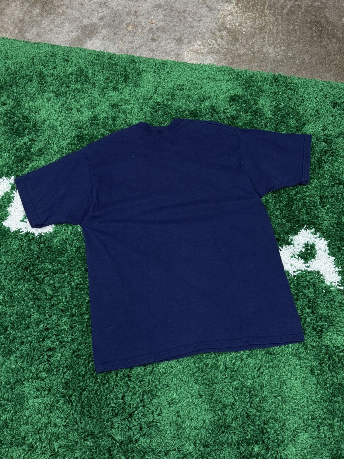 Vintage Vintage Navy Munsingwear Crest Logo Tee Large Size US L / EU 52-54 / 3 - 5 Thumbnail