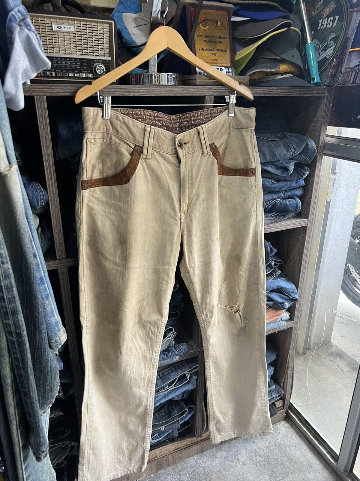 Edwin 🔥Edwin Exclusive Vintage Western Style Distressed Denim Size US 36 / EU 52 - 7 Thumbnail