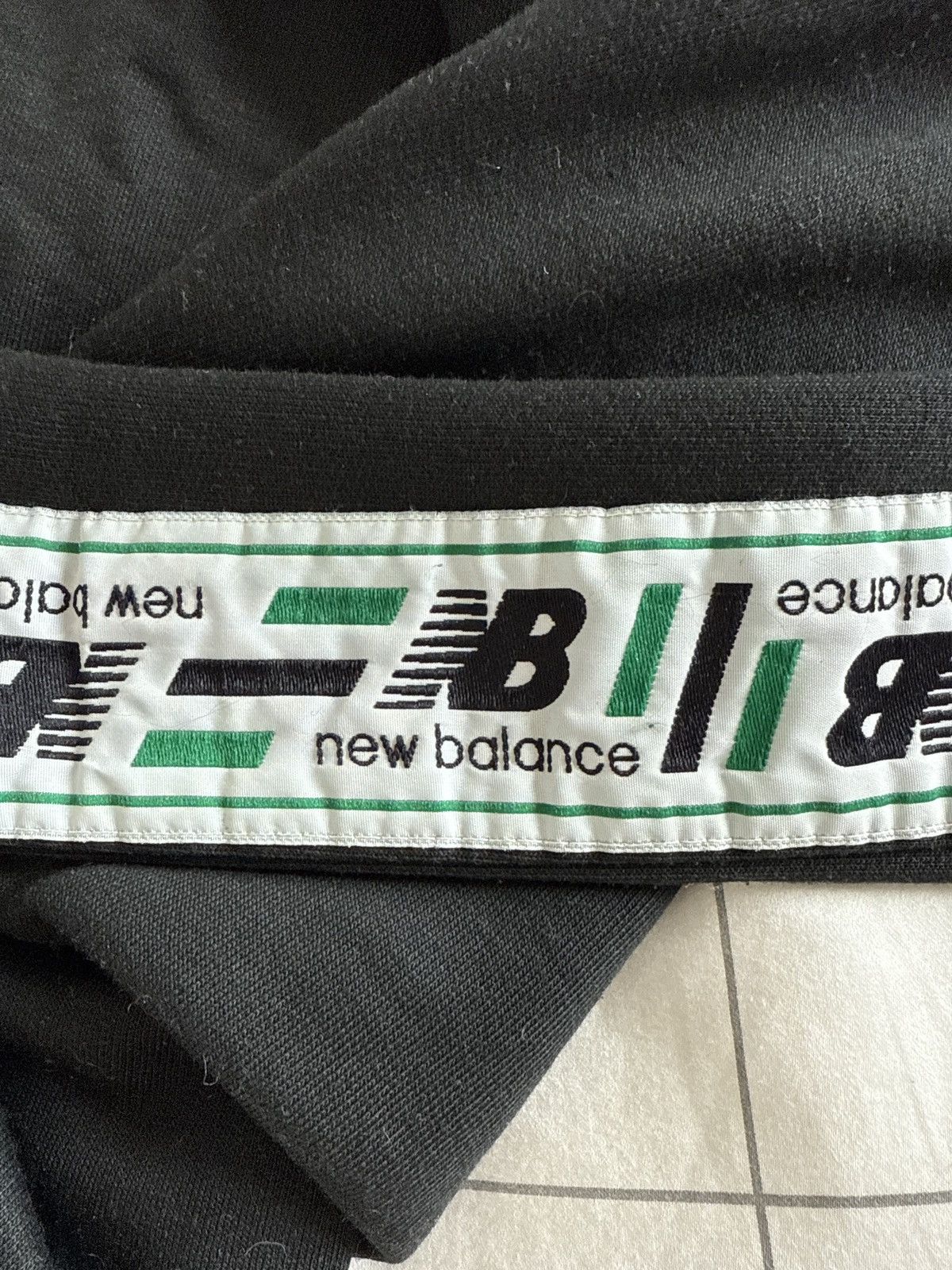 New Balance 80s 90s New Balance EEC Made Sweatshirt Logo Tape Black Size US L / EU 52-54 / 3 - 4 Thumbnail