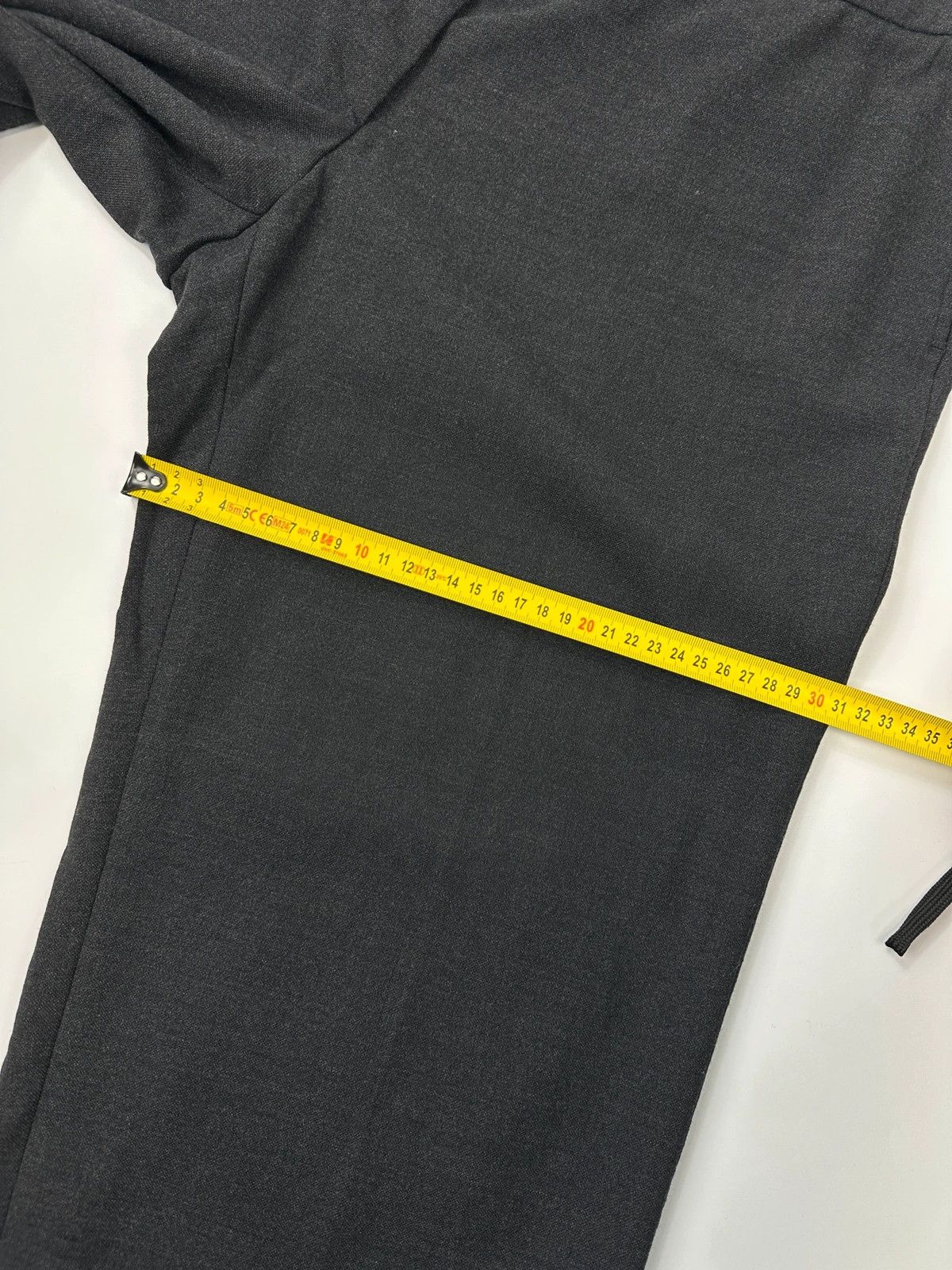 Armani Armani Collezioni FW2004 Dark Grey Wool Class Wide Legs Size US 32 / EU 48 - 11 Thumbnail