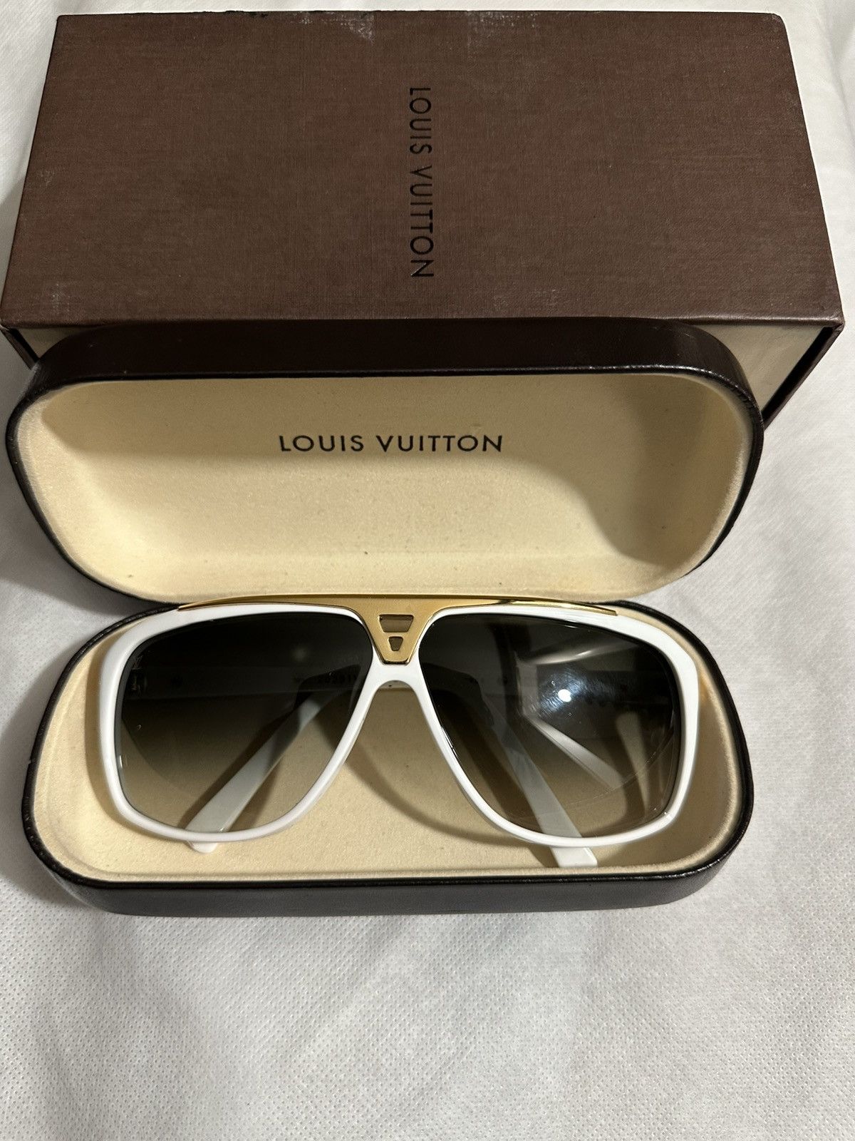 Louis Vuitton Louis Vuitton 2008 Evidence white/gold sunglasses Size ONE SIZE - 1 Thumbnail