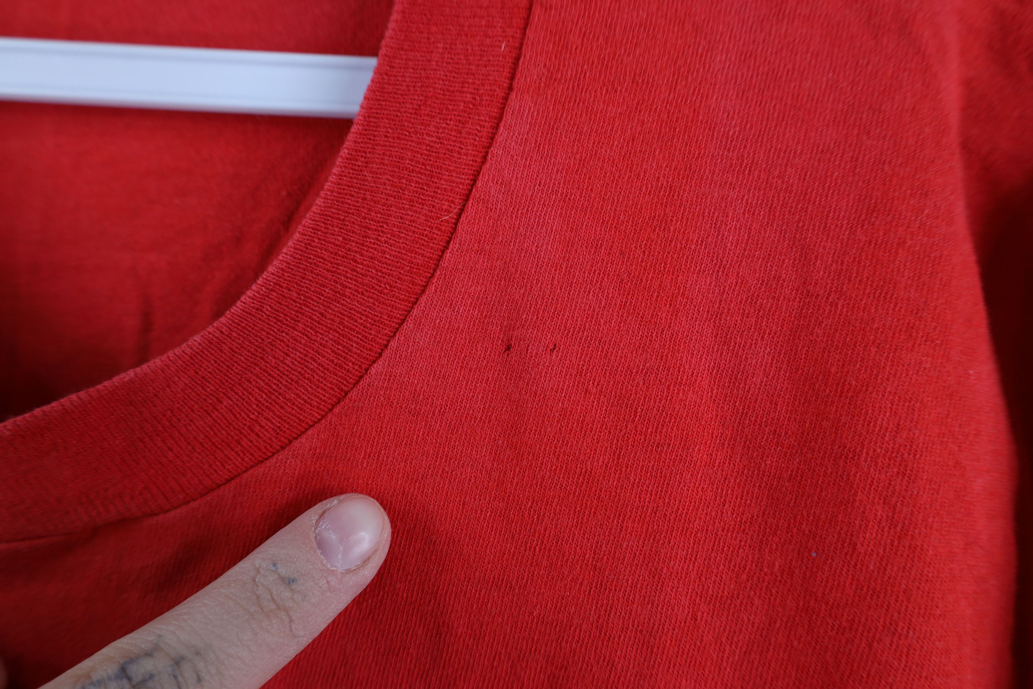 Vintage Vintage 90s Streetwear Blank Cotton Pocket T-Shirt Red USA Size US L / EU 52-54 / 3 - 6 Thumbnail