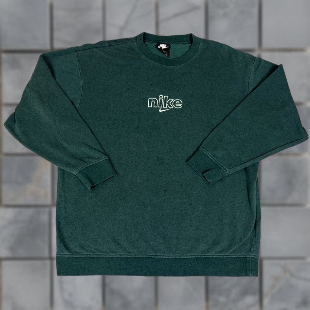 Nike VINTAGE Nike Sweatshirt Woman L Green Center Swoosh Embroidered Crewneck Sweater Pullover Size L / US 10 / IT 46 - 1 Thumbnail