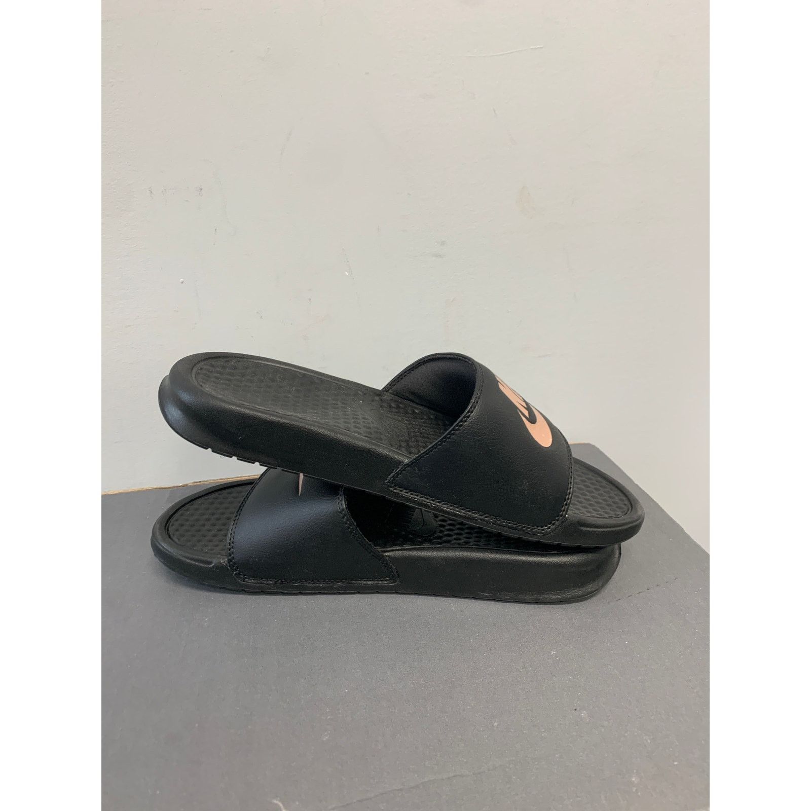 Nike Nike Benassi Jdi Black Rose Gold Womens Size 9 NEW SHIPS NOW Size US 9 / IT 39 - 5 Thumbnail
