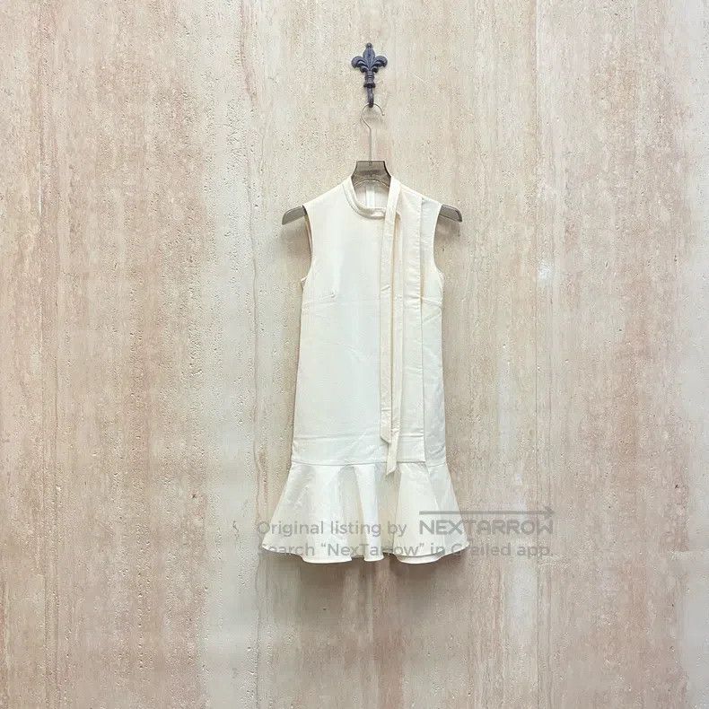 Valentino Valentino White ruffled dress Size S / US 4 / IT 40 - 2 Thumbnail