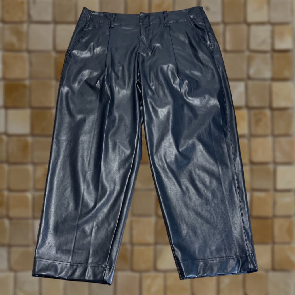 Vintage A New Day Black Faux Leather Ankle Pants Size 16 Womens Size 38" / US 16 / IT 52 - 1 Thumbnail