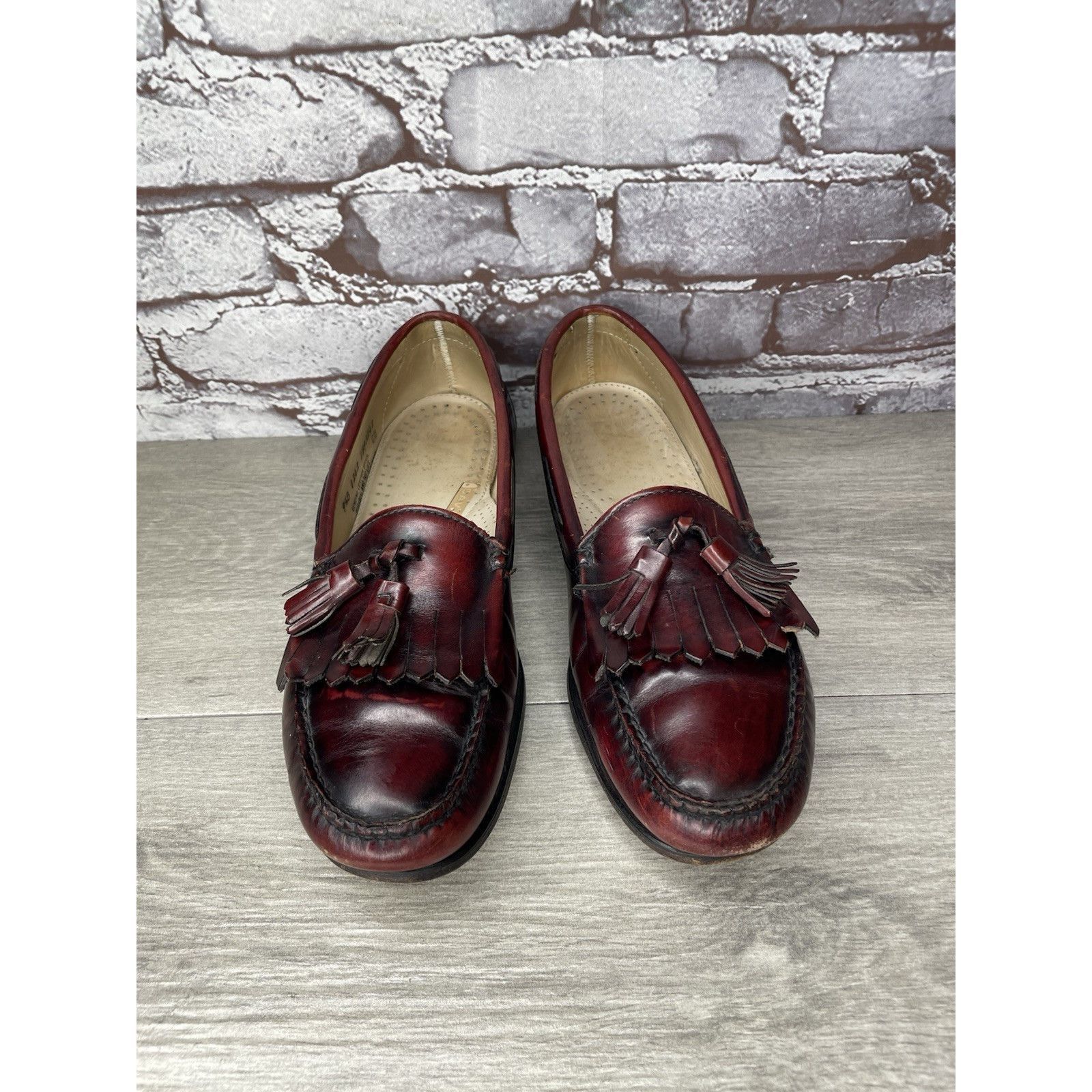 G.H. Bass & Co. G.H. Bass & Co. Weejuns Burgundy Leather Kiltie Tassel Loafe Size US 9.5 / EU 42-43 - 12 Thumbnail