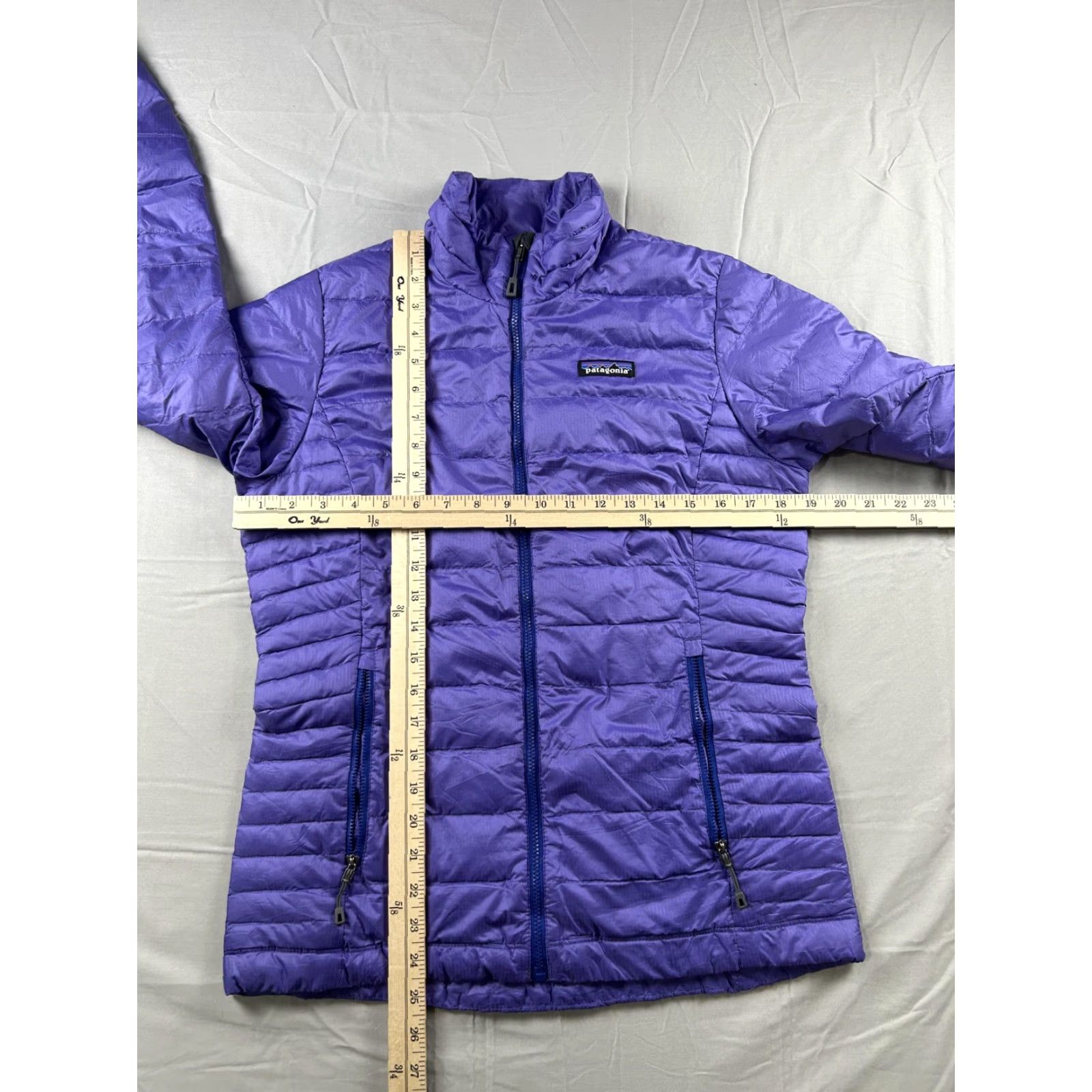 Patagonia Patagonia Jacket Women Small Purple Lightweight Puffer Full Zip Insulated Hiking Size S / US 4 / IT 40 - 7 Thumbnail