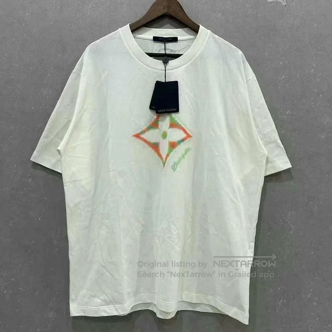 Louis Vuitton Louis Vuitton White Clover Short Sleeve Shirt. Size L / US 10 / IT 46 - 1 Thumbnail