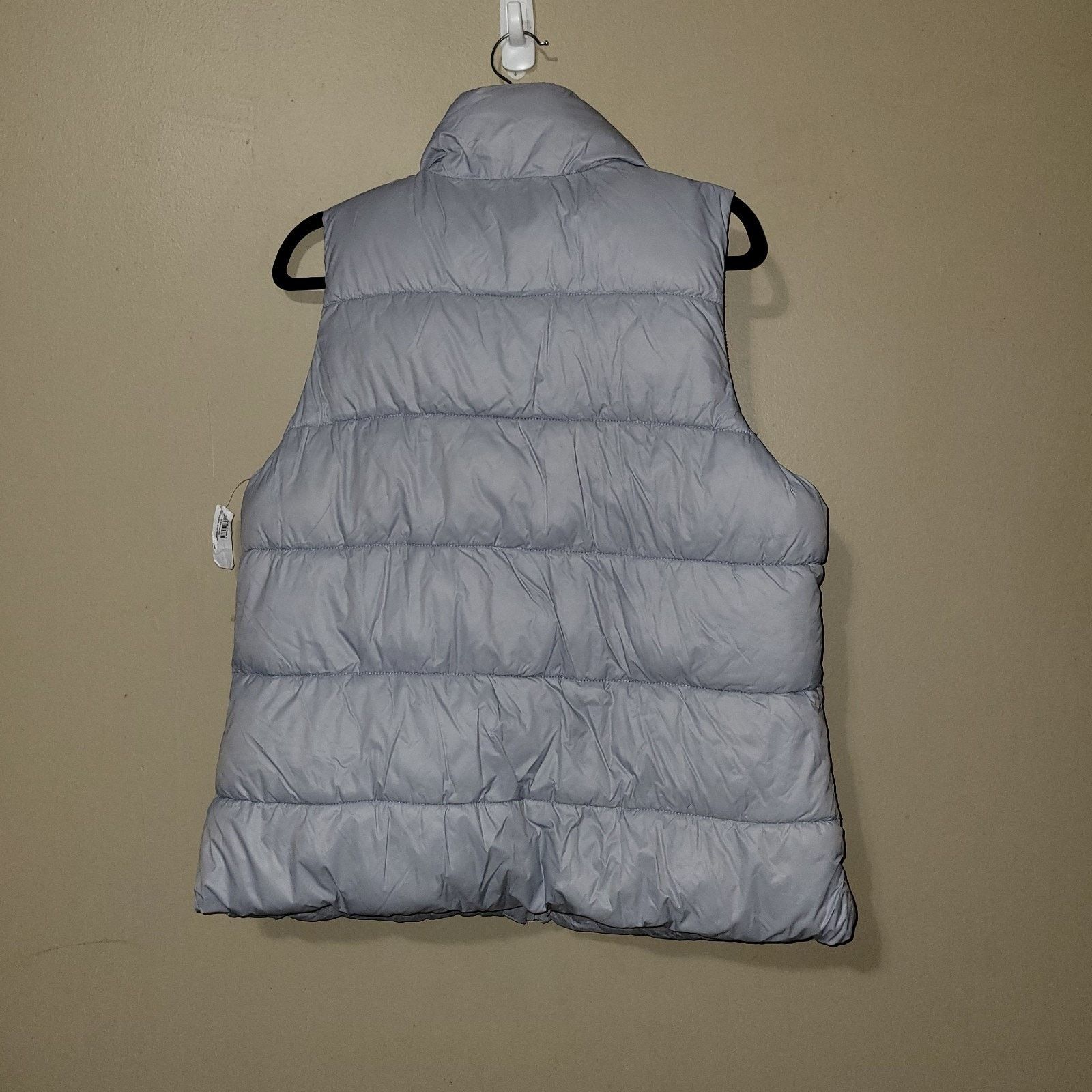 Old Navy Old Navy Sleeveless Large Vest Puffer Pockets Gray Size US L / EU 52-54 / 3 - 4 Thumbnail