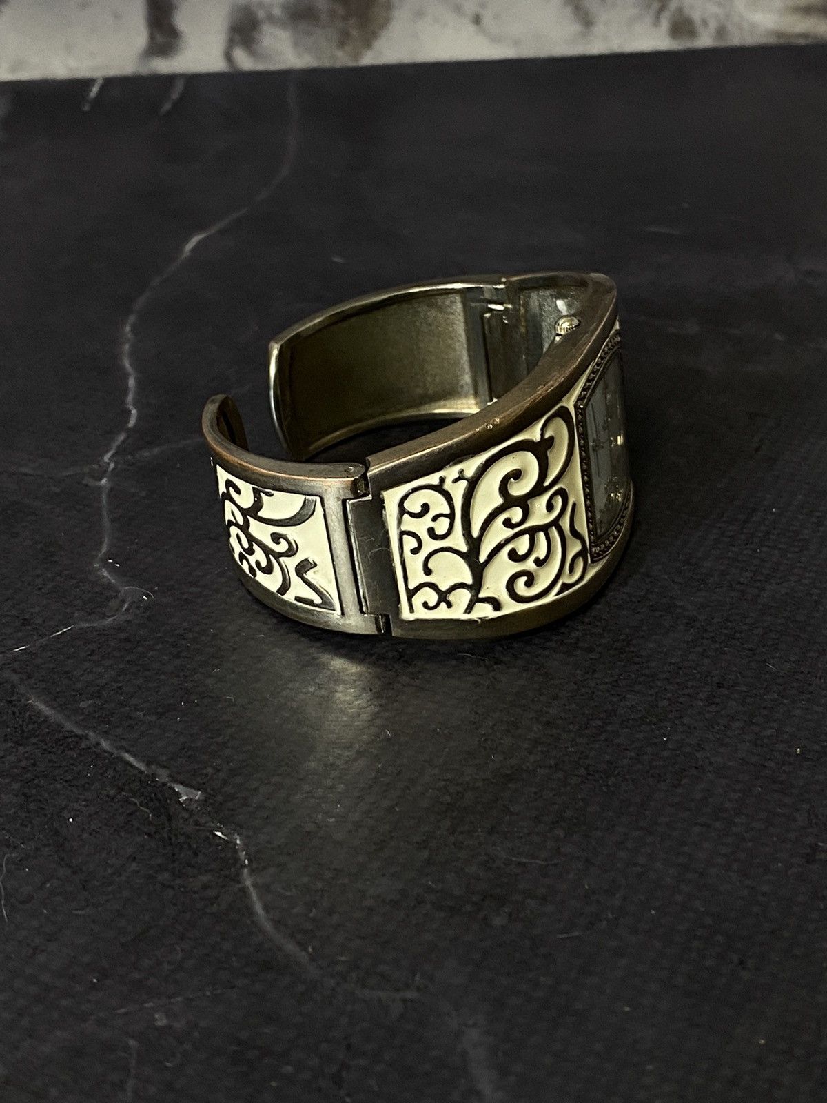 Japanese Brand Vintage Ornate Scrollwork Cuff Bracelet Watch Size ONE SIZE - 3 Thumbnail