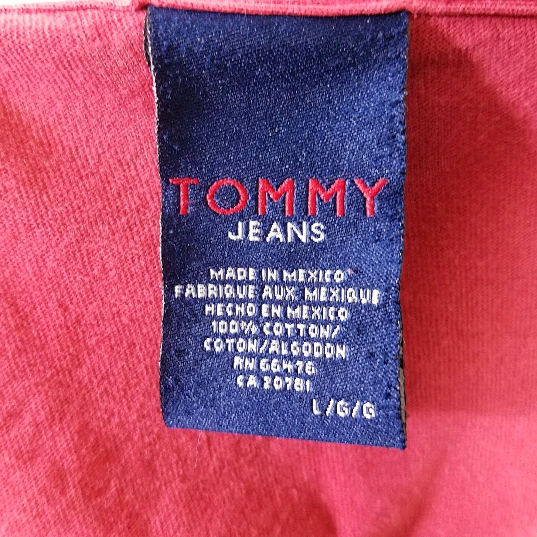 Tommy Hilfiger VINTAGE Tommy Hilfiger T Shirt Mens Size Large 90s Red Spell Out Jeans Pattern Solid Short Sleeve Crew Neck Graphic Tee Size US L / EU 52-54 / 3 - 4 Thumbnail