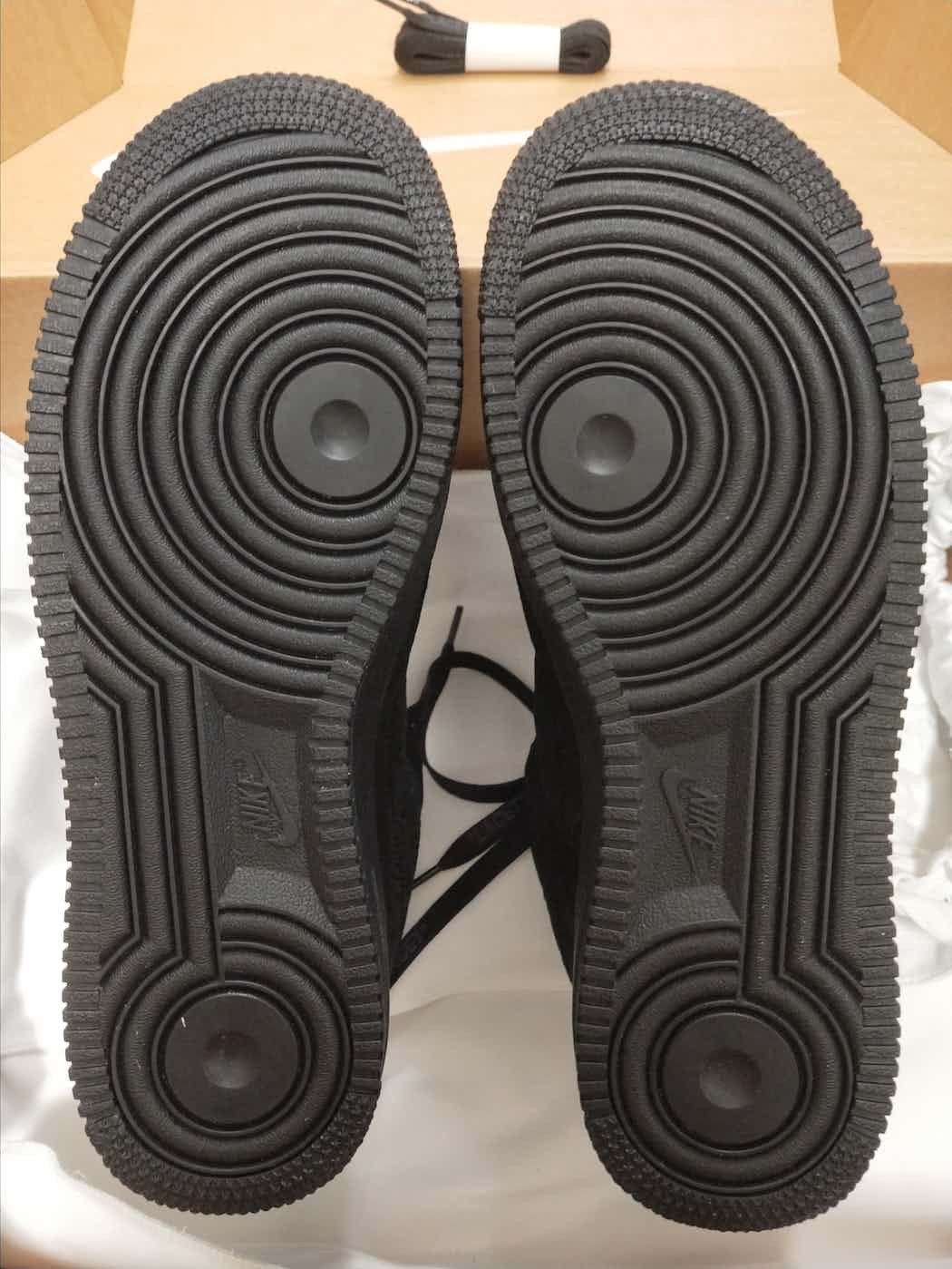 Louis Vuitton LV Nike Velour AF1 Sneakers Size US 7 / EU 40 - 6 Thumbnail