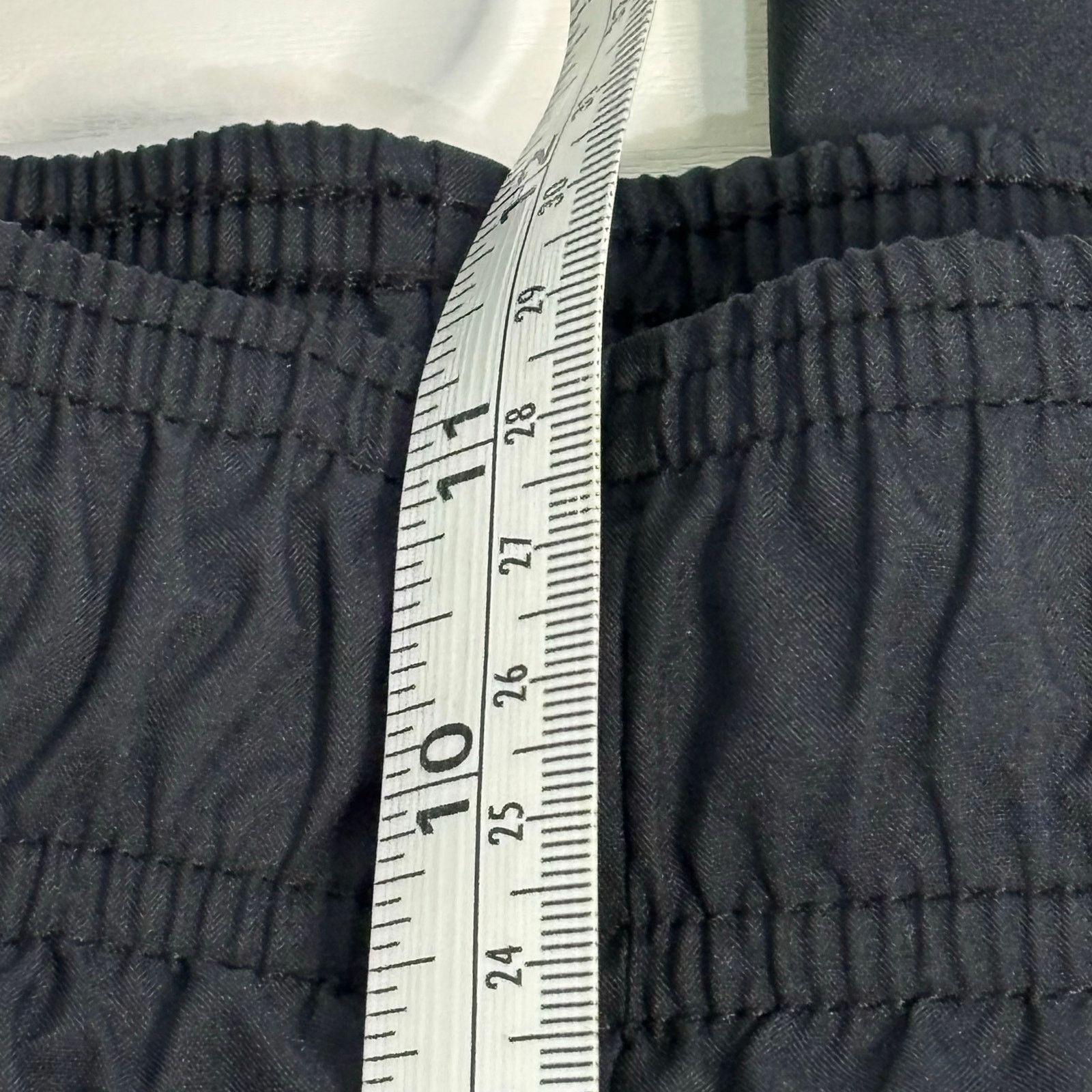 Champion Champion Black Track Pants L Burgundy Piping Zip Ankle Lined Size 32" / US 10 / IT 46 - 5 Thumbnail