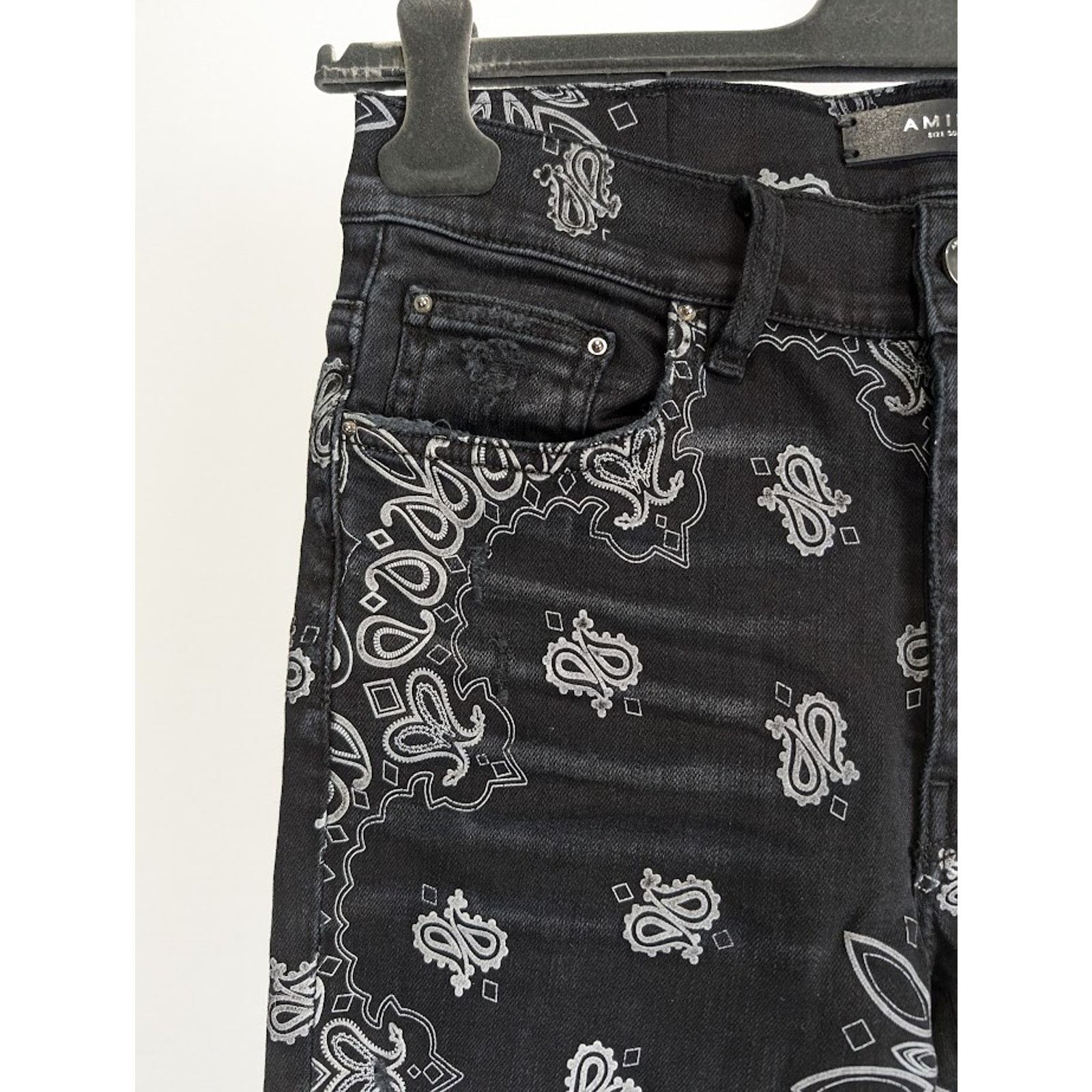 Amiri o1rshd1 Flocked Bandana Jeans in Aged Black Size US 36 / EU 52 - 4 Thumbnail
