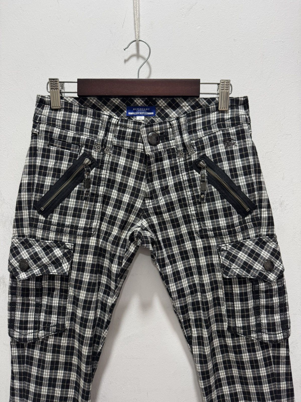 Burberry BURBERRY LONDON BLUE LABEL TARTAN CROPPED SLIM TROUSERS Size 28" / US 6 / IT 42 - 4 Thumbnail