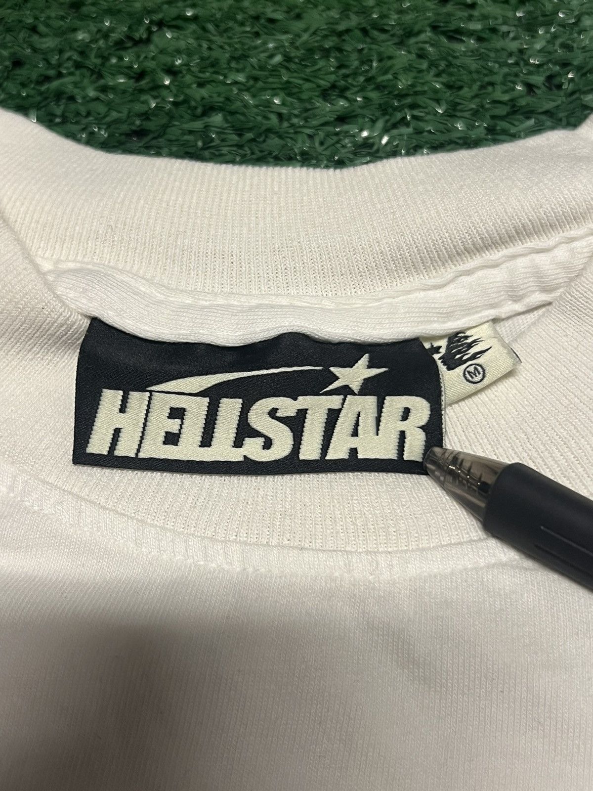 HELLSTAR HELLSTAR “AIRBRUSH BONES” LONG SLEEVE TEE - SIZE MEDIUM Size US M / EU 48-50 / 2 - 3 Thumbnail