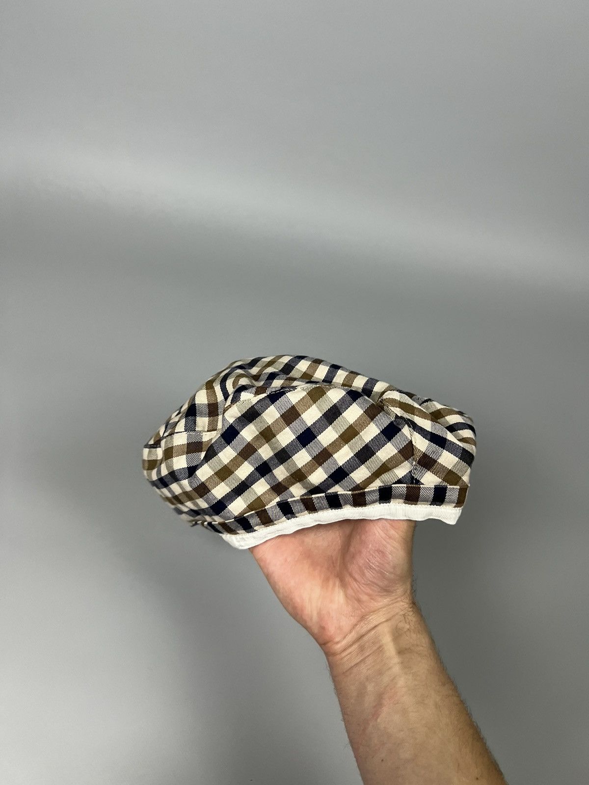 Aquascutum Aquascutum Beret / headdress in a branded checkered pattern Size ONE SIZE - 7 Thumbnail
