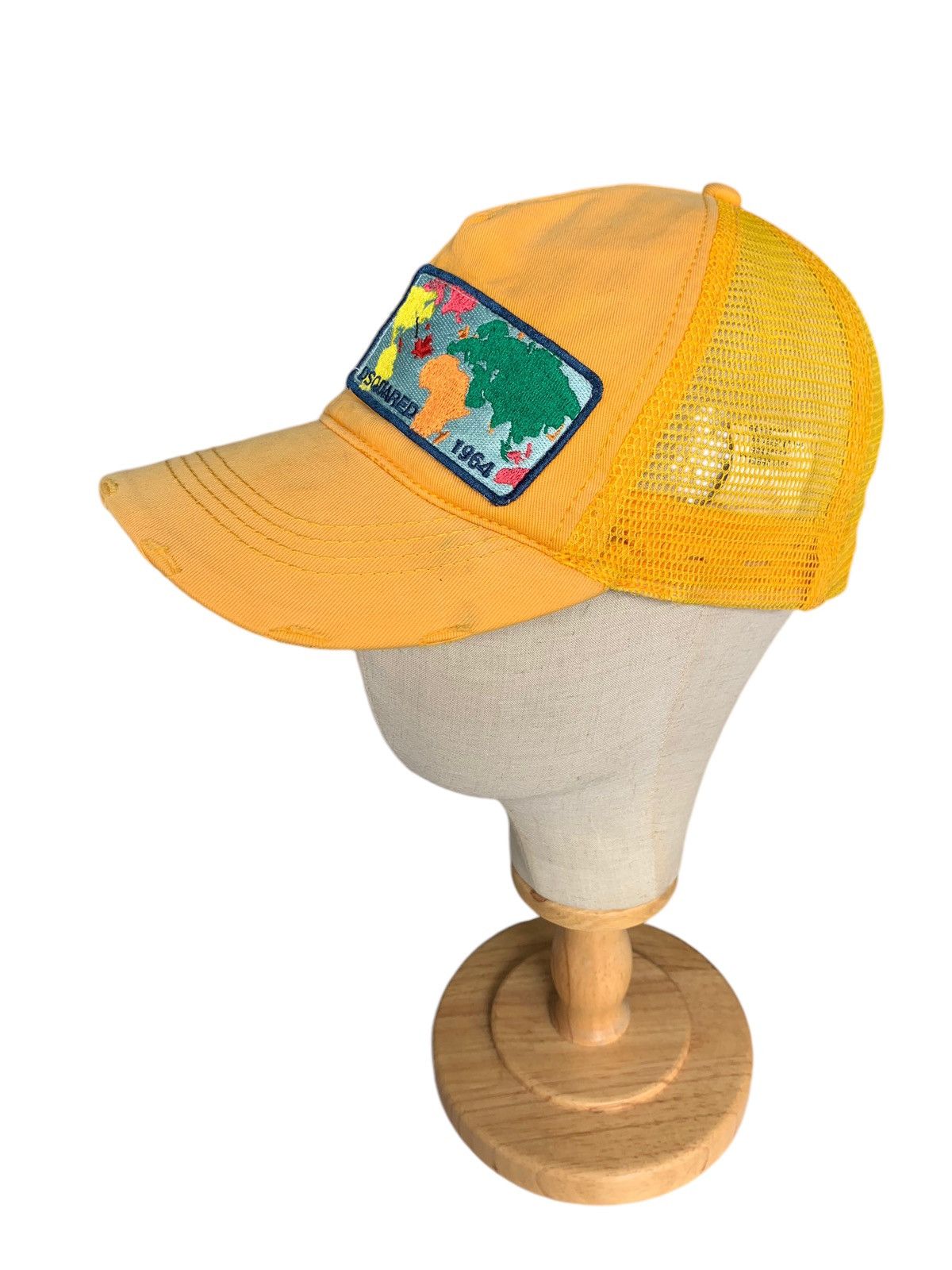 Dsquared2 DQUARED2 ALL AROUND THE WORLD TRUCKERS CAP Size ONE SIZE - 3 Thumbnail