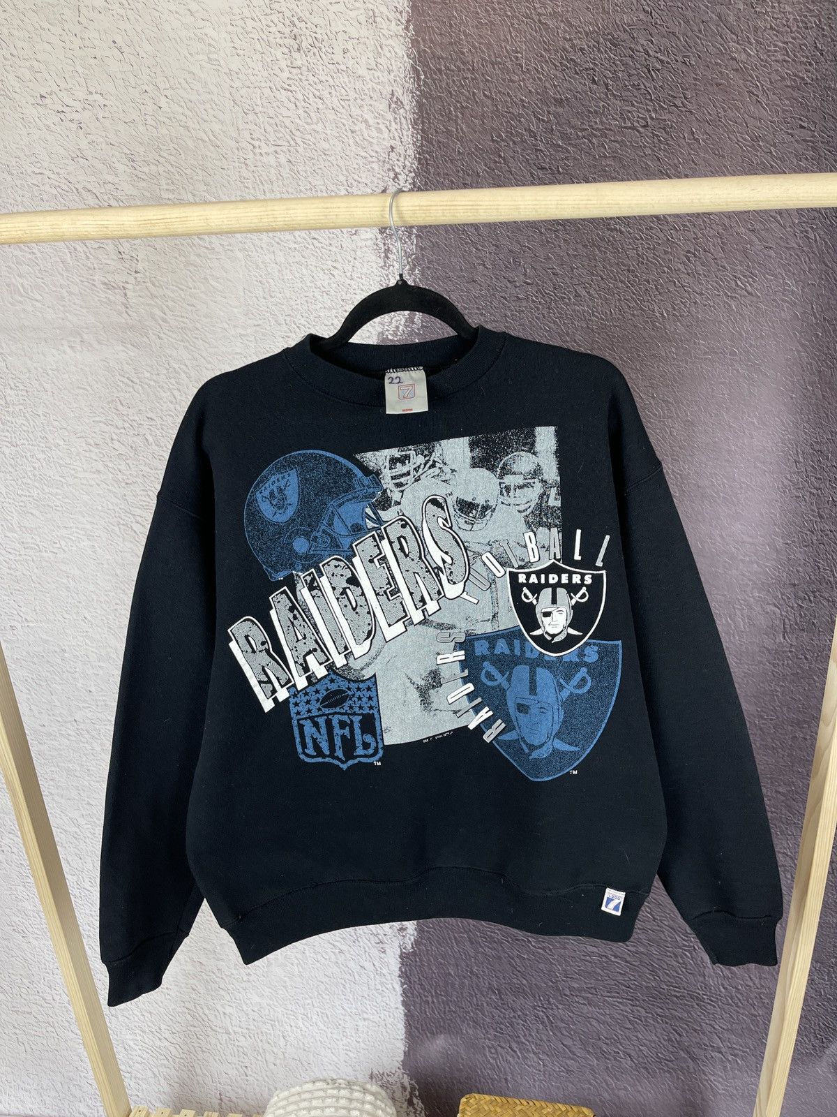 NFL Logo 7 1991 vintage Oakland Raiders NFL big logo sweatshirt Size US M / EU 48-50 / 2 - 1 Thumbnail