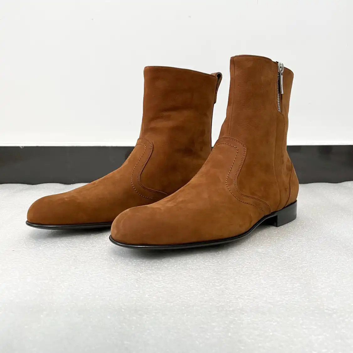 $1450 Mens Salvatore Ferragamo \