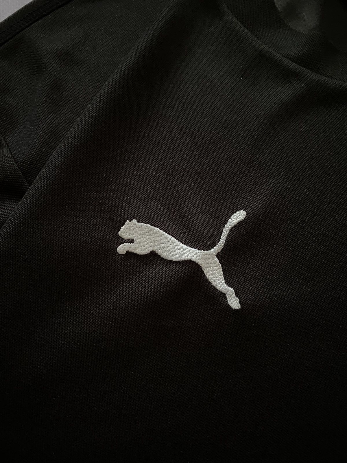 Puma × Vintage Classic Puma NewCastle United Black Soccer Football Jersey Size US L / EU 52-54 / 3 - 4 Thumbnail
