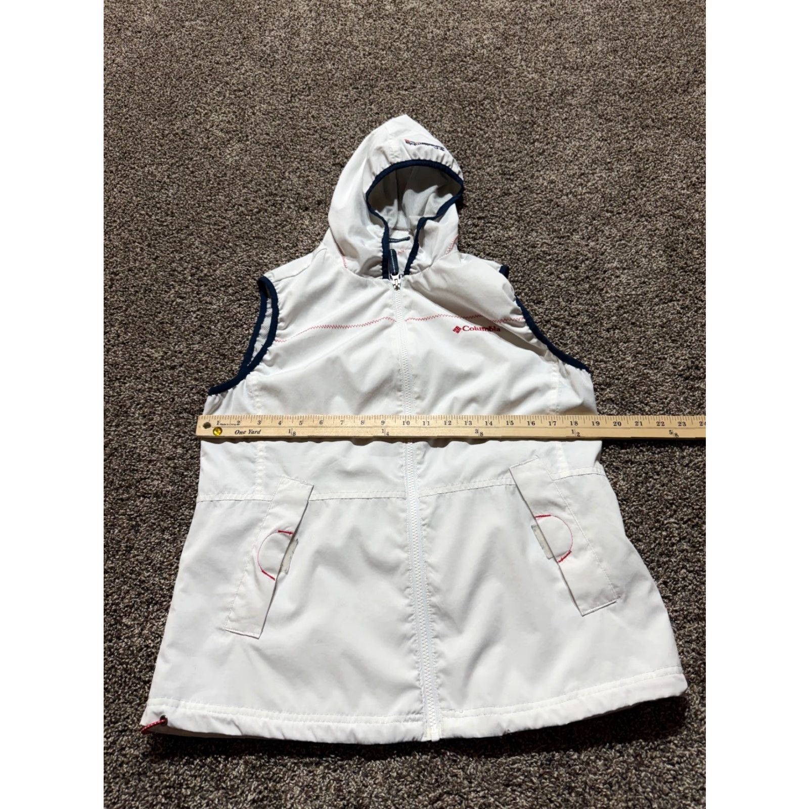 Vintage Columbia Womens Vest White Medium Lightweight Jacket Hood Sleeveless Hoodie Size M / US 6-8 / IT 42-44 - 3 Thumbnail