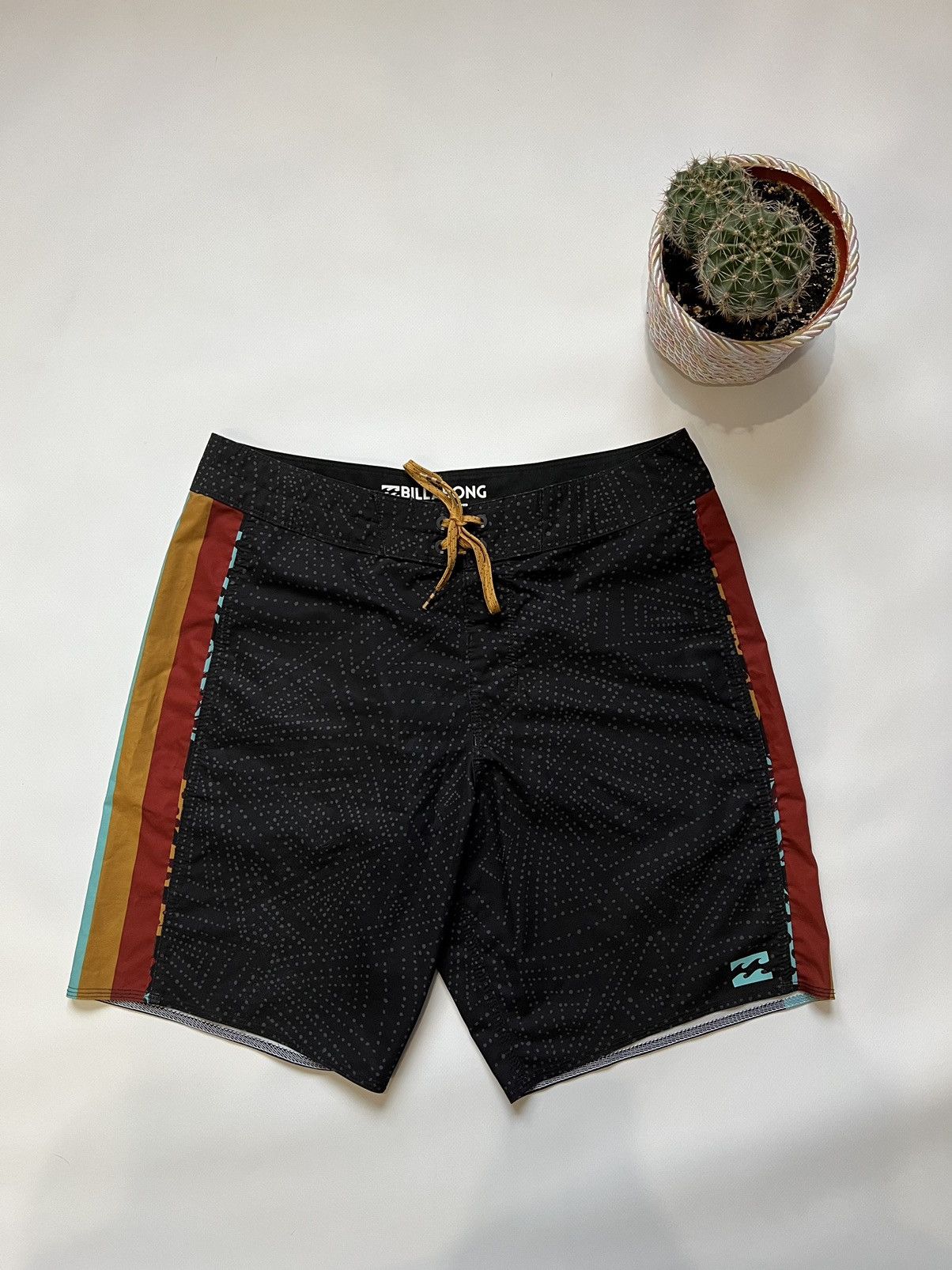 Quiksilver 🏄Billabong Surf Shorts Vintage Big Logo 90s Size US 32 / EU 48 - 2 Thumbnail
