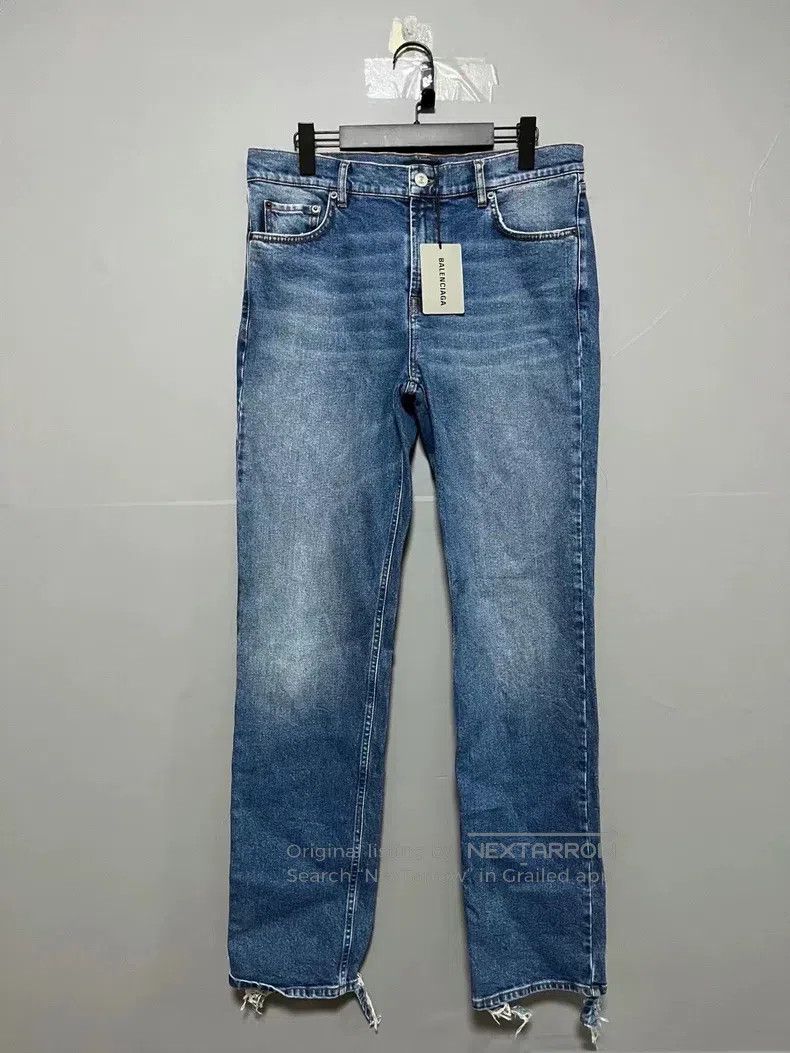 Balenciaga Balenciaga Distressed denim pants Size US 36 / EU 52 - 1 Thumbnail